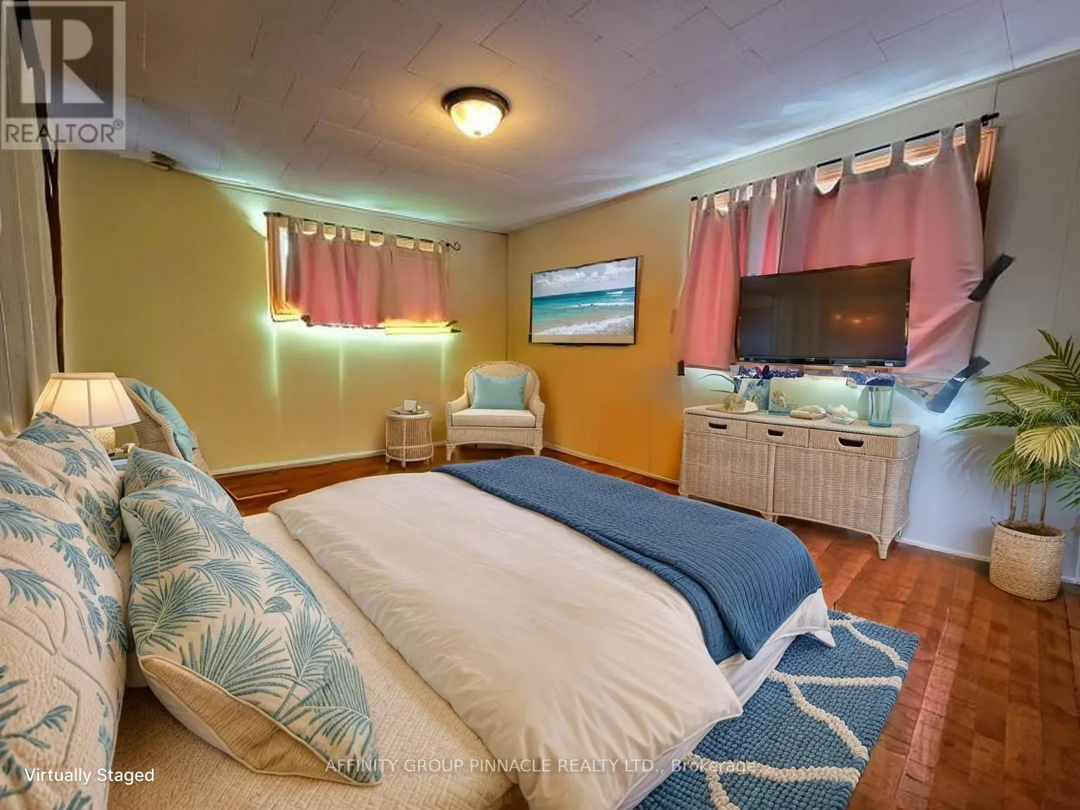 2473 SELWYN BAY LANE