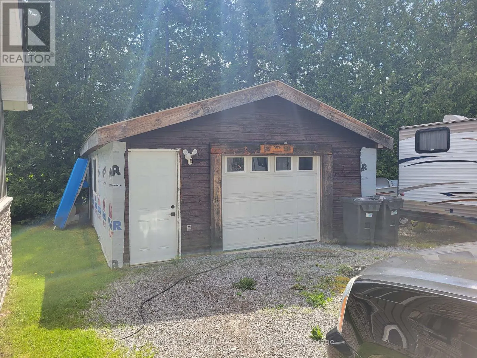 2473 SELWYN BAY LANE