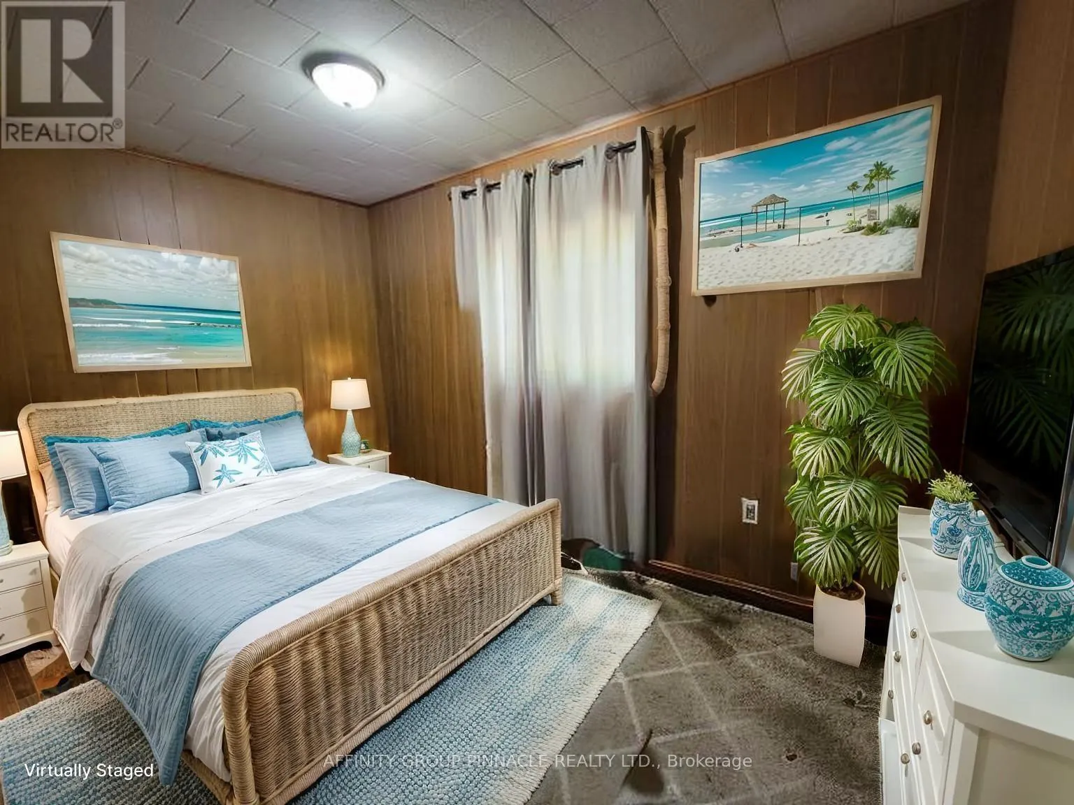 2473 SELWYN BAY LANE