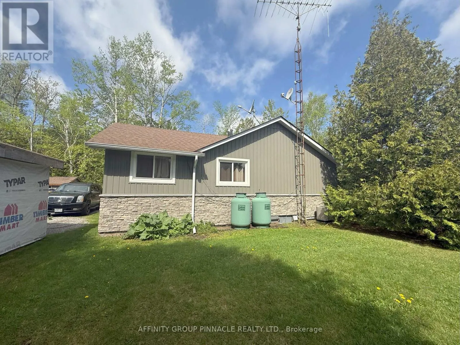 2473 SELWYN BAY LANE