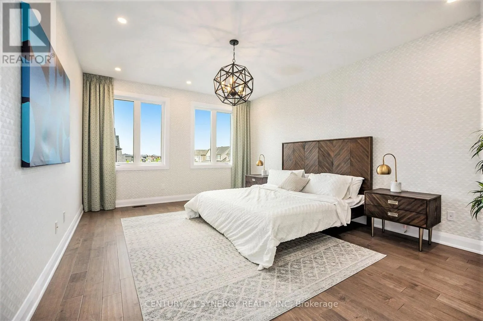 114 CHANDELLE PRIVATE