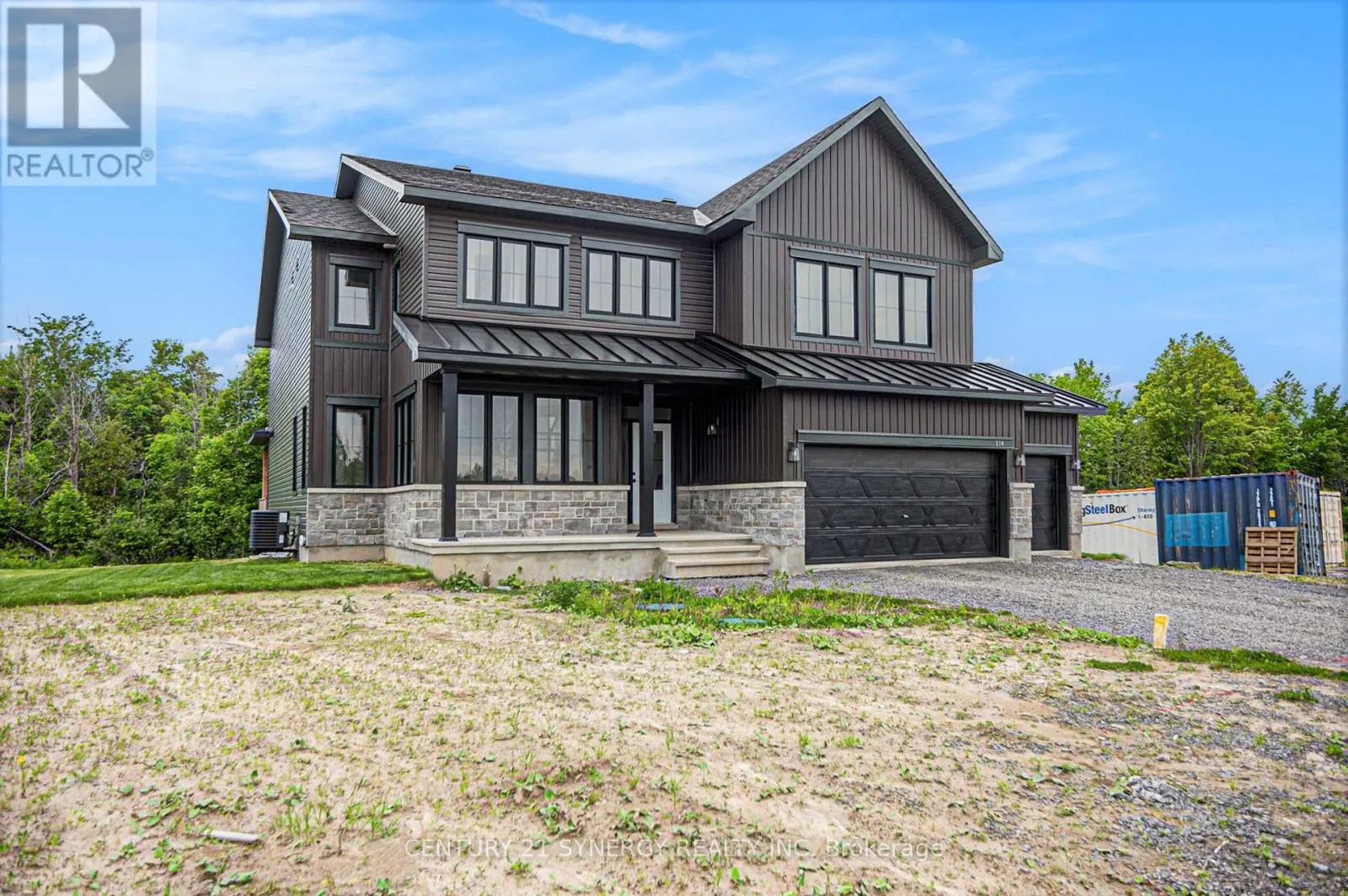 114 CHANDELLE PRIVATE