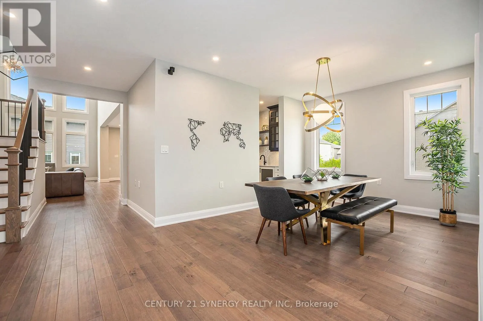 114 CHANDELLE PRIVATE