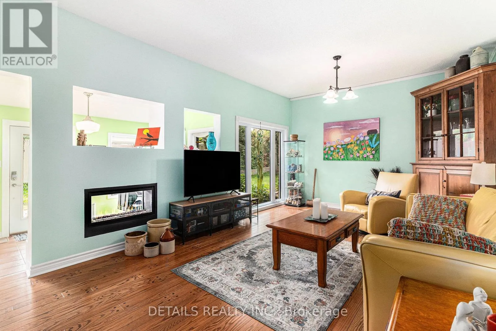 3 WINTERGREEN DRIVE