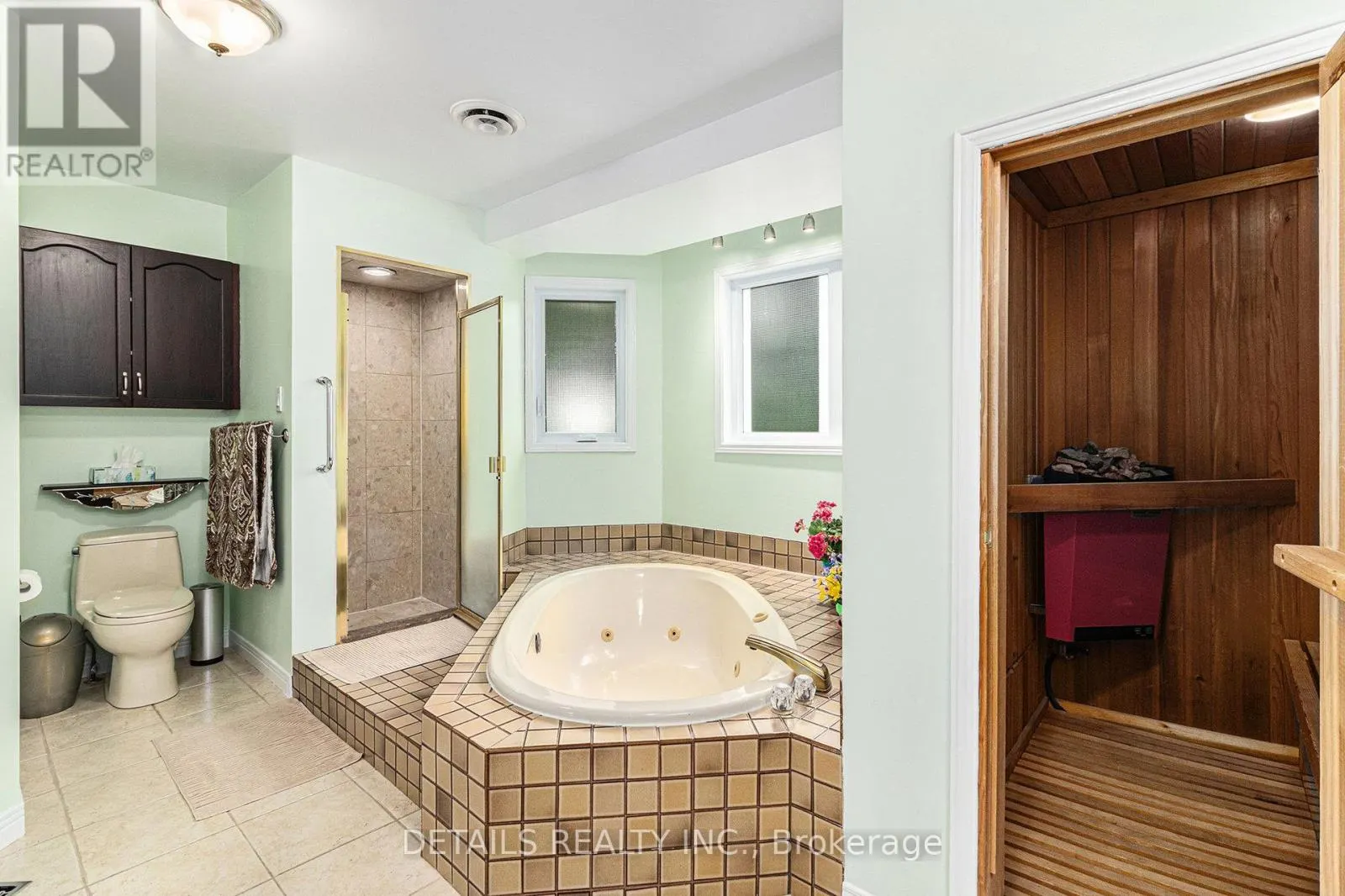 3 WINTERGREEN DRIVE
