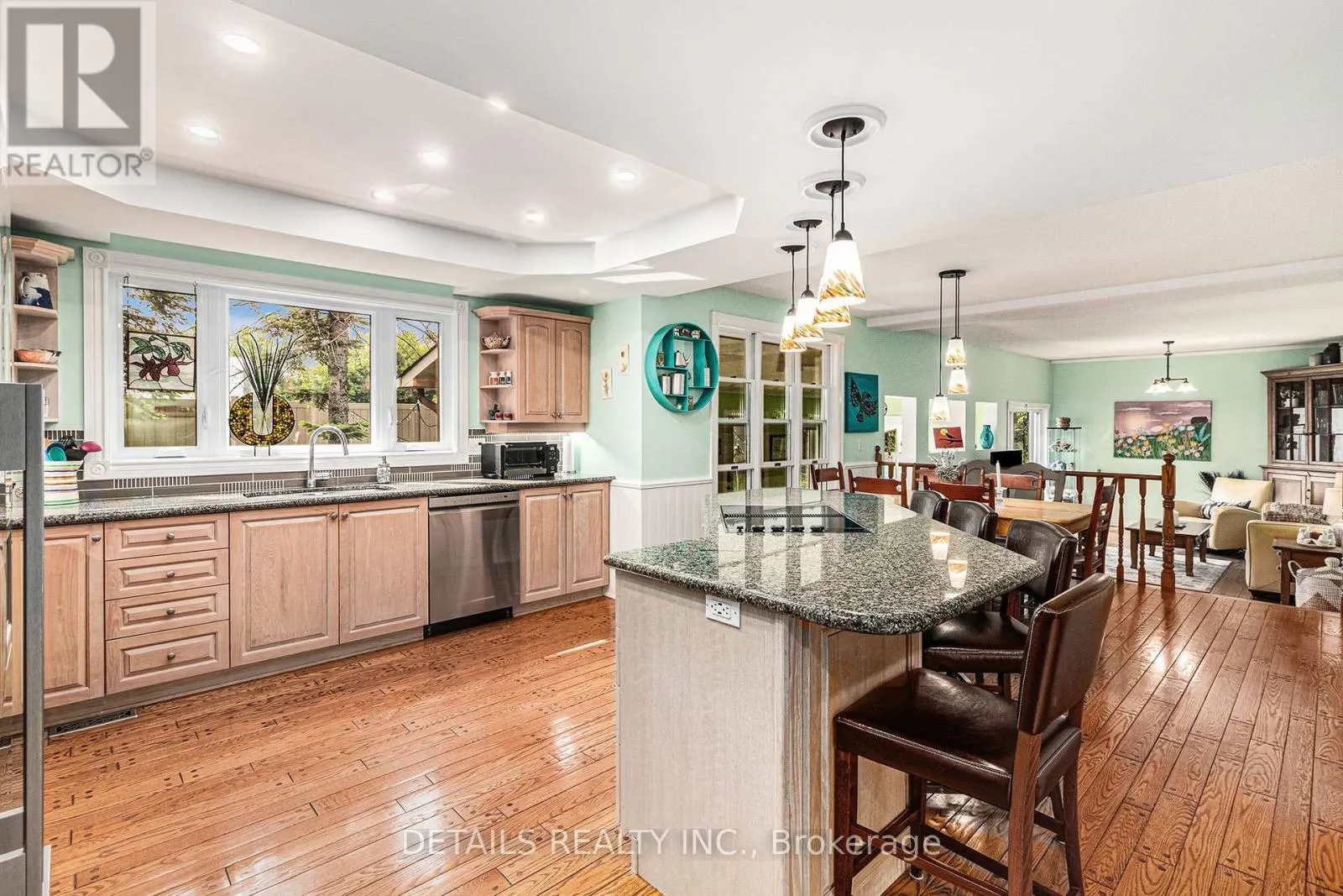 3 WINTERGREEN DRIVE