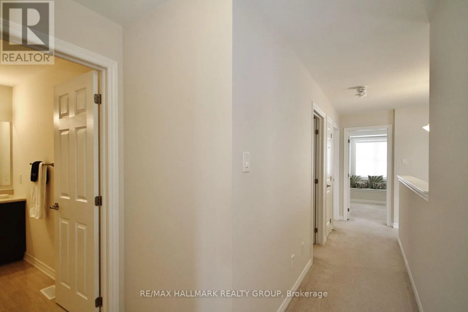 780 LOGPERCH CIRCLE