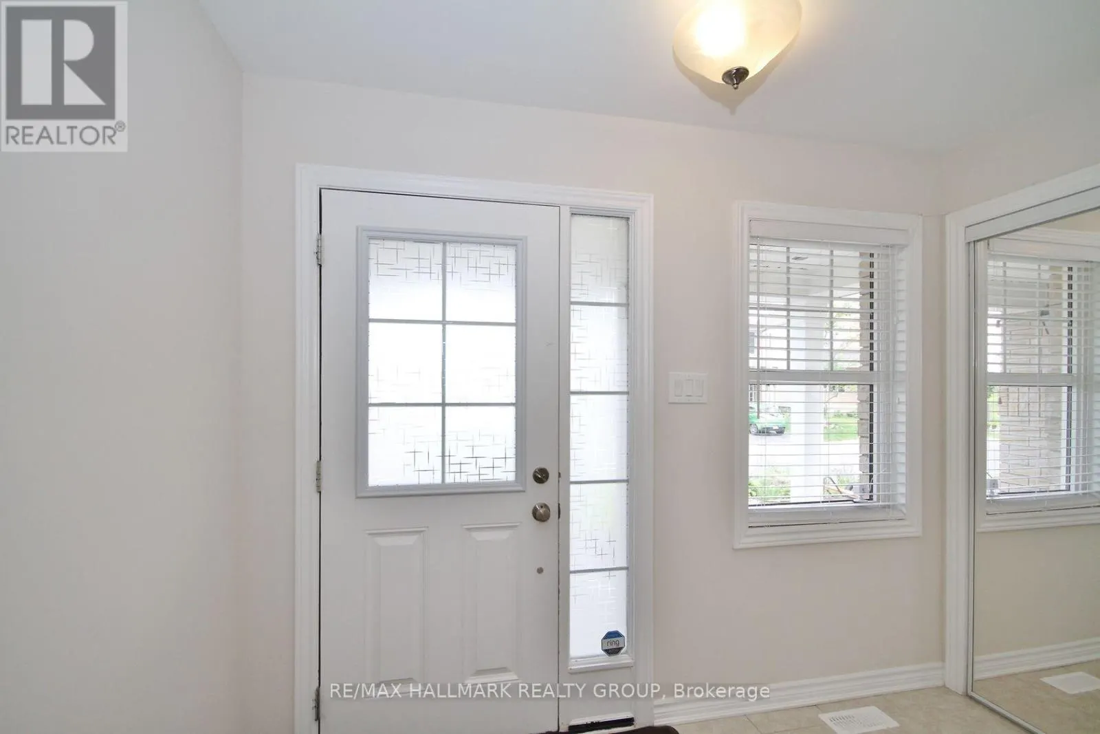780 LOGPERCH CIRCLE
