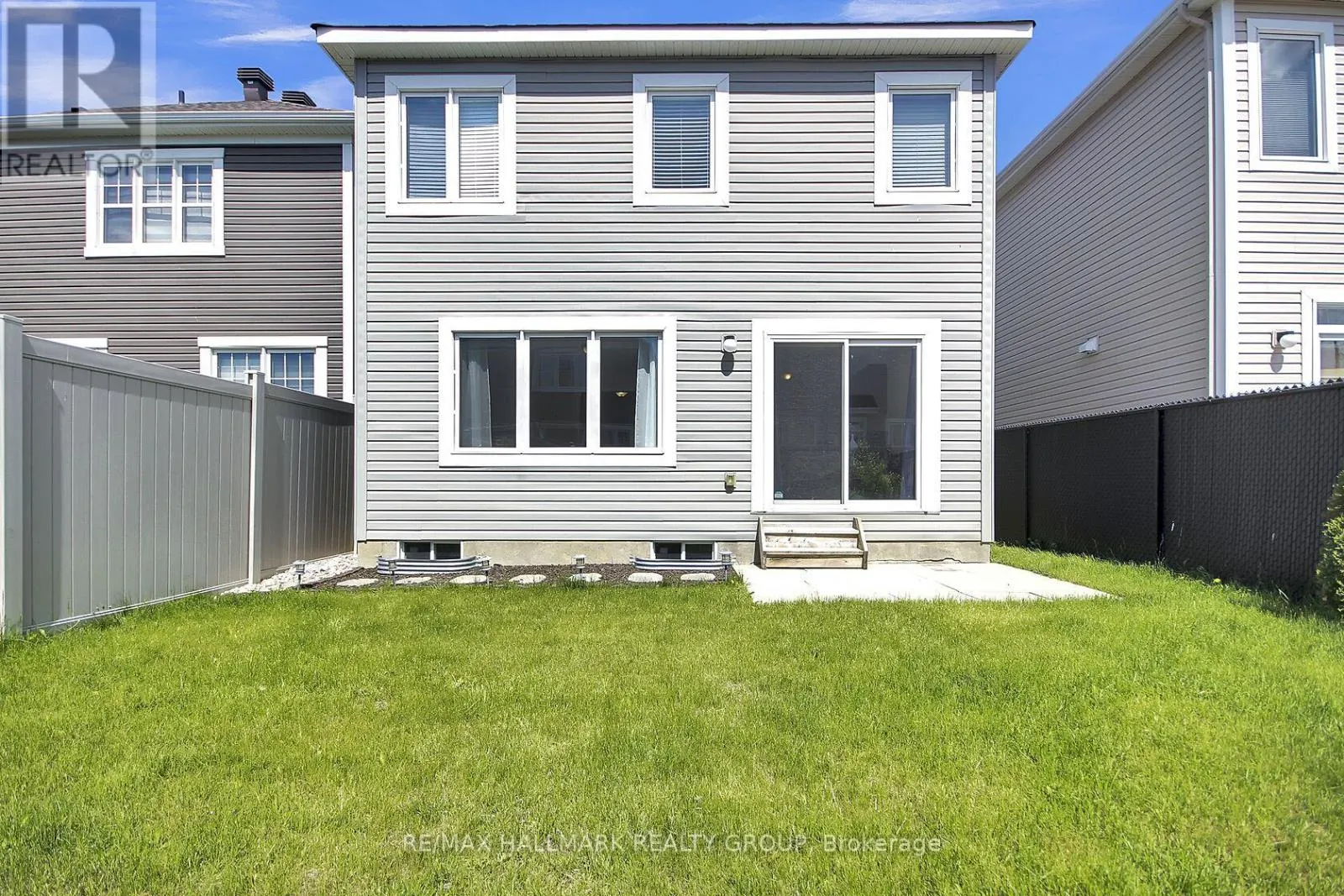 780 LOGPERCH CIRCLE