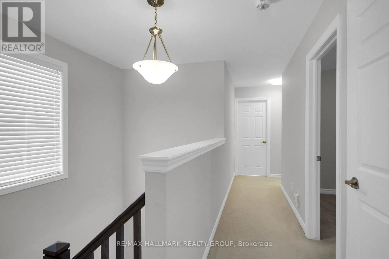 780 LOGPERCH CIRCLE