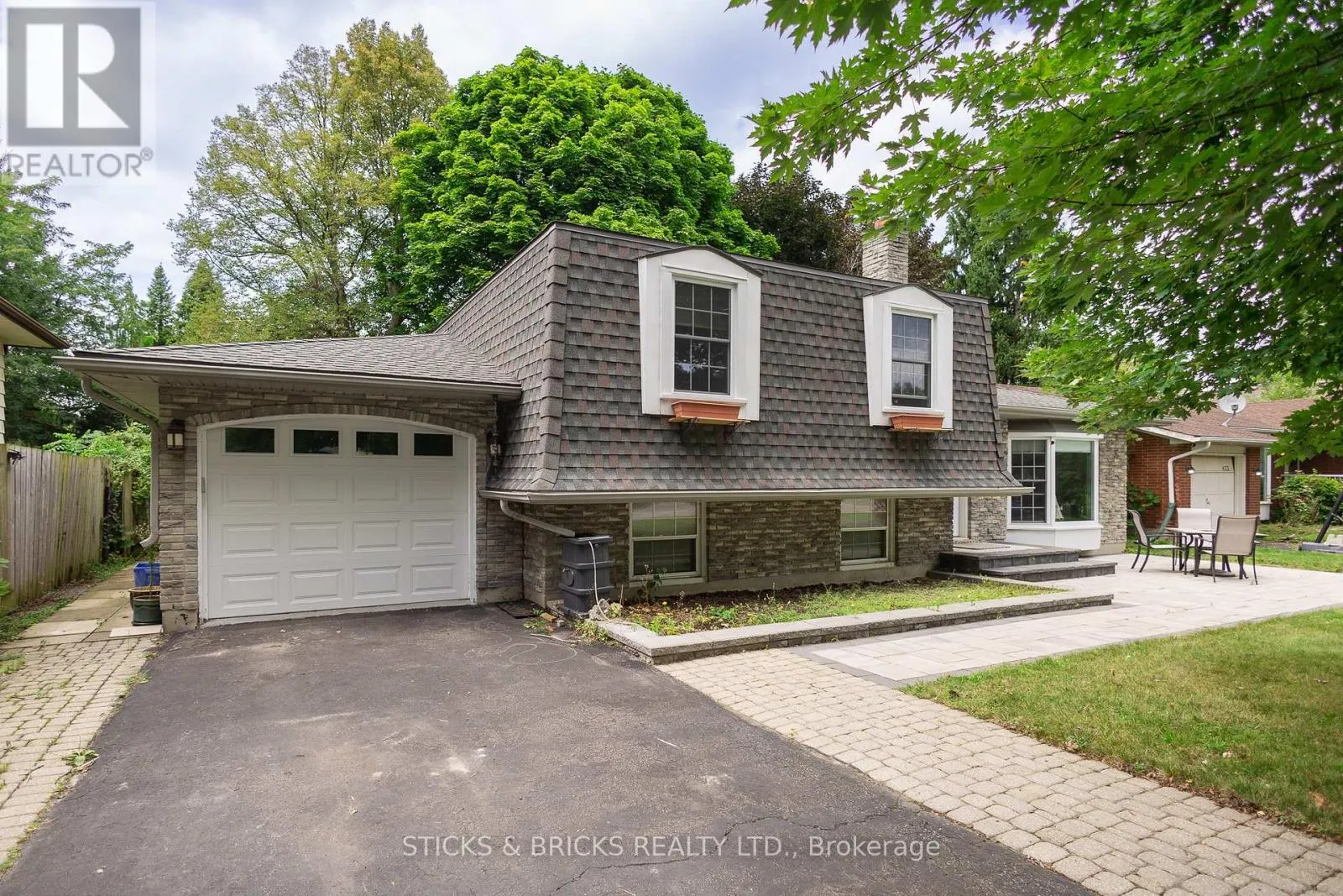 477 DORCHESTER STREET