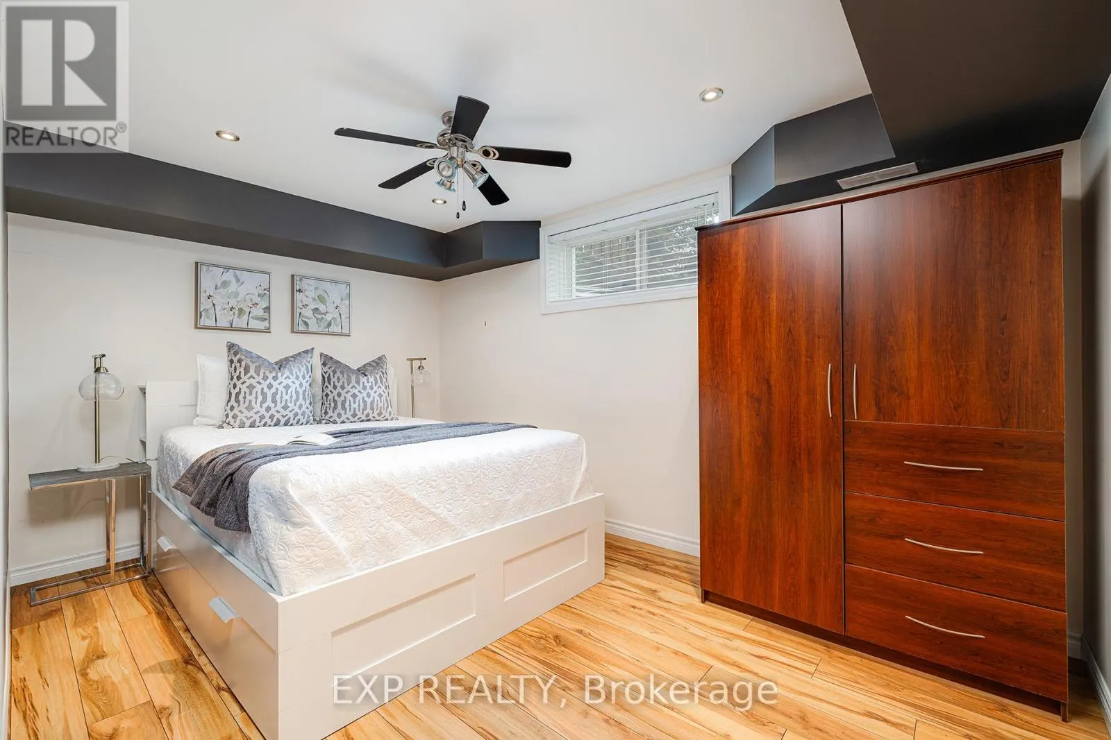 18 - 31 TOWNSEND DRIVE