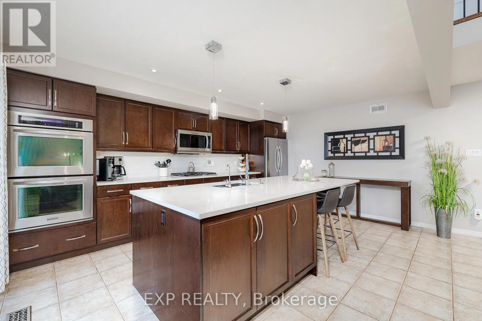 18 - 31 TOWNSEND DRIVE