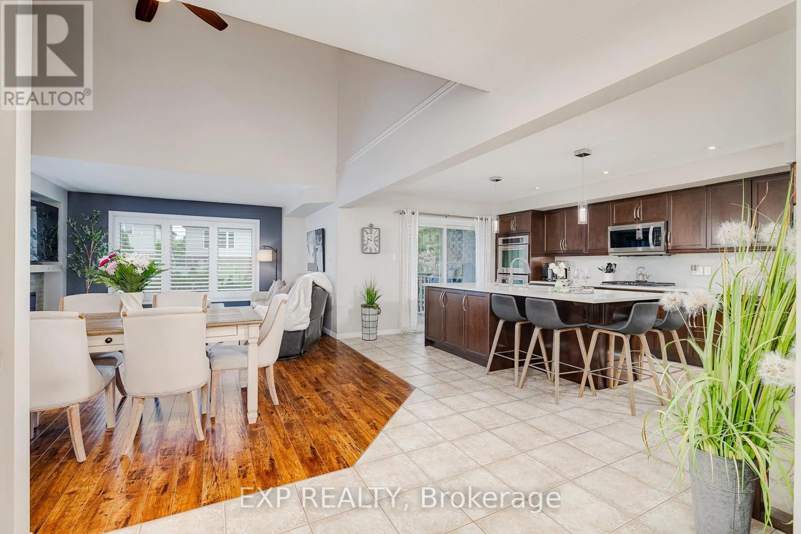 18 - 31 TOWNSEND DRIVE