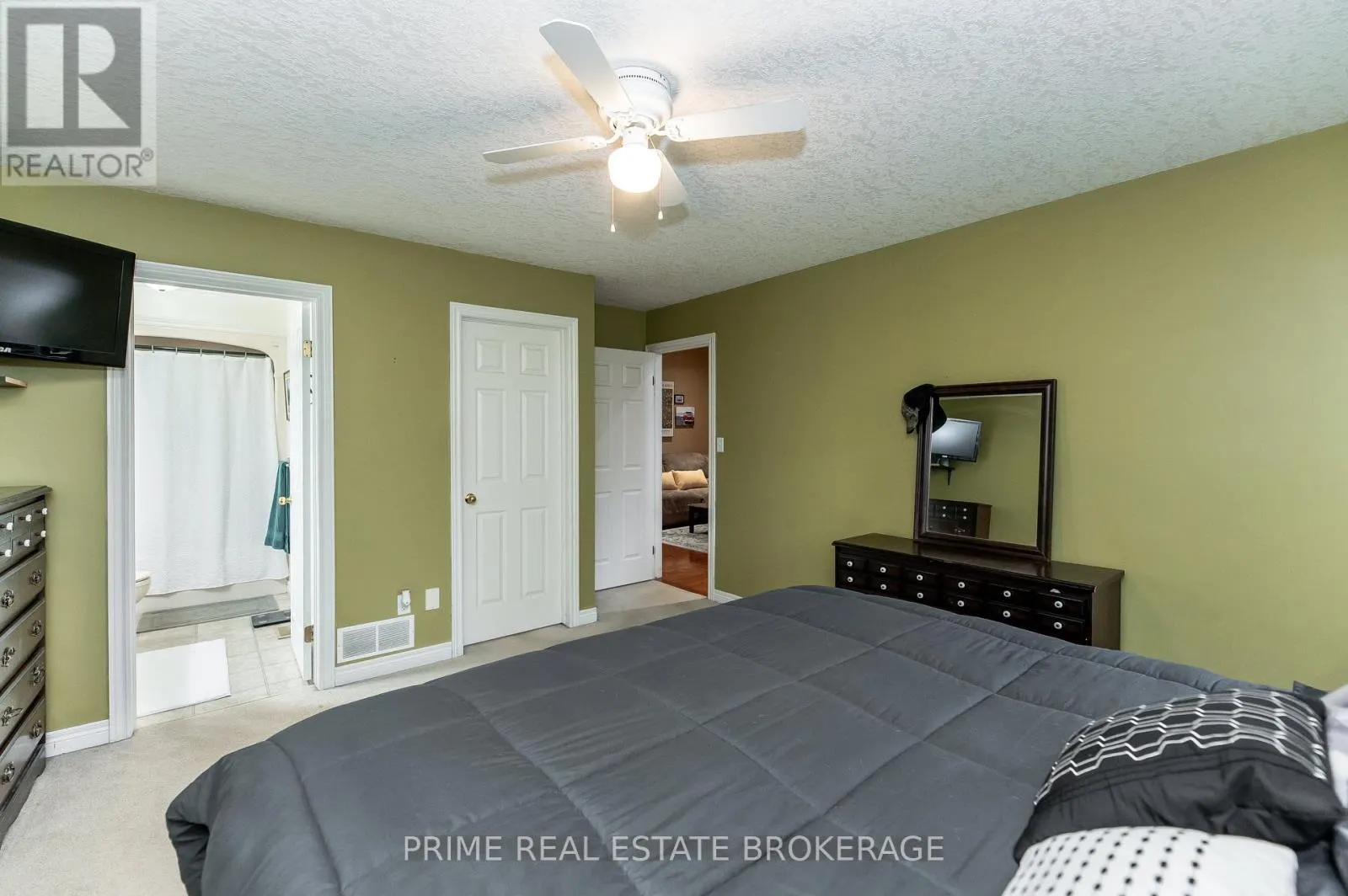 44 RIVERBANK DRIVE