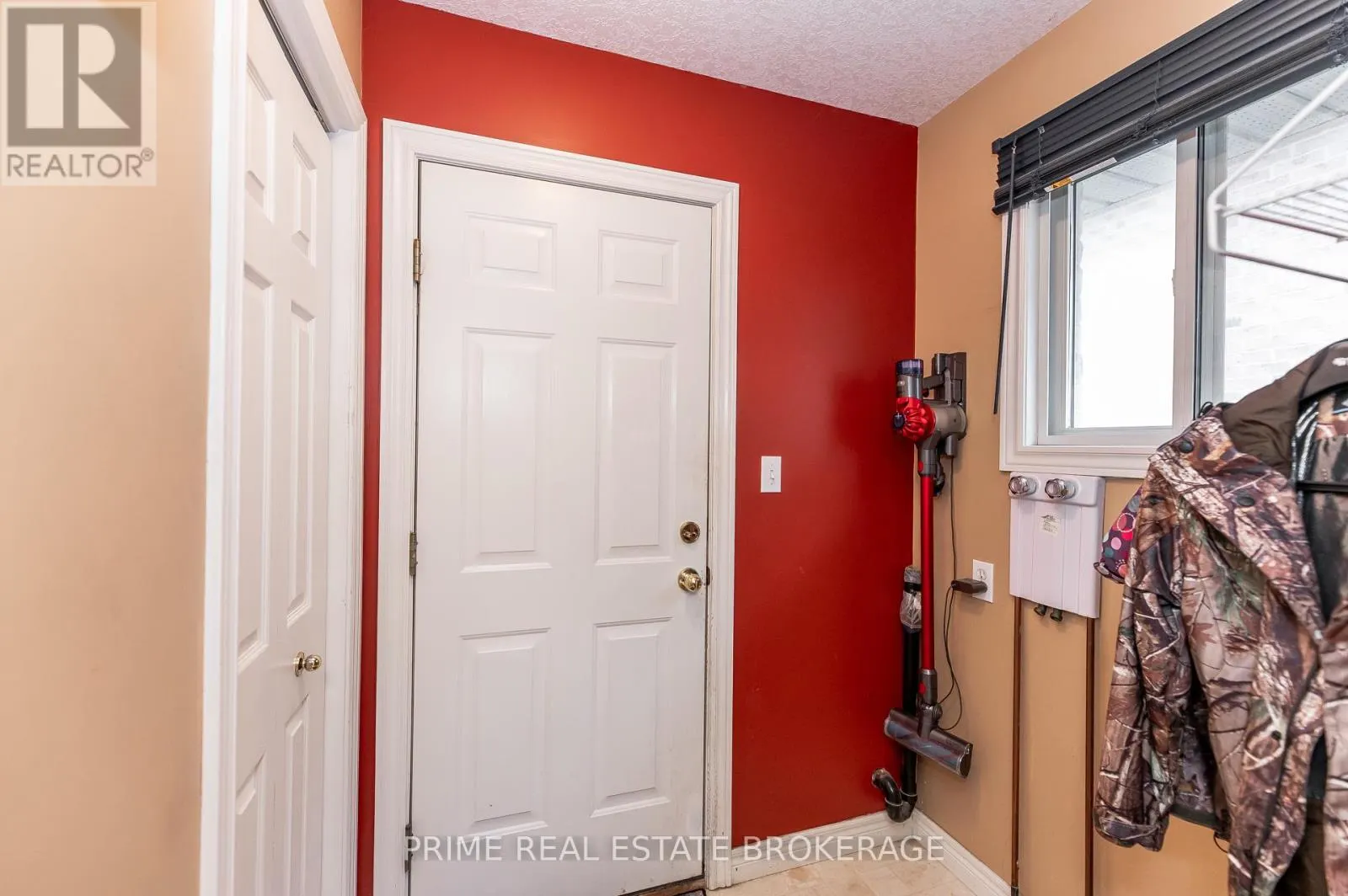 44 RIVERBANK DRIVE