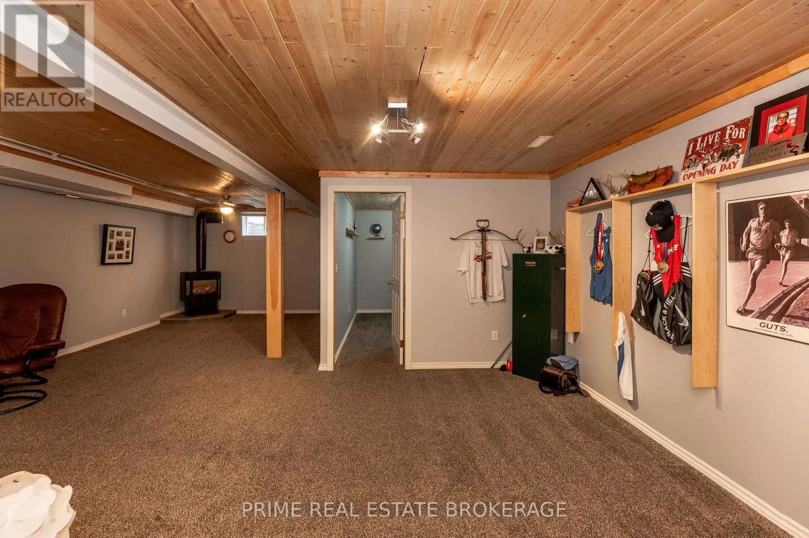 44 RIVERBANK DRIVE