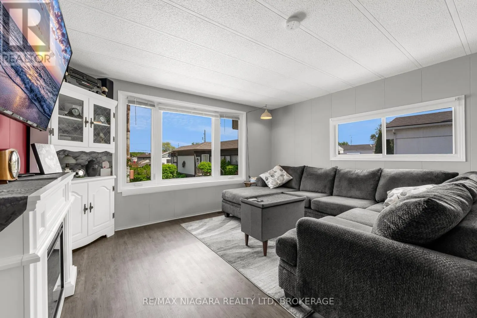49 - 2175 MEWBURN ROAD, #49