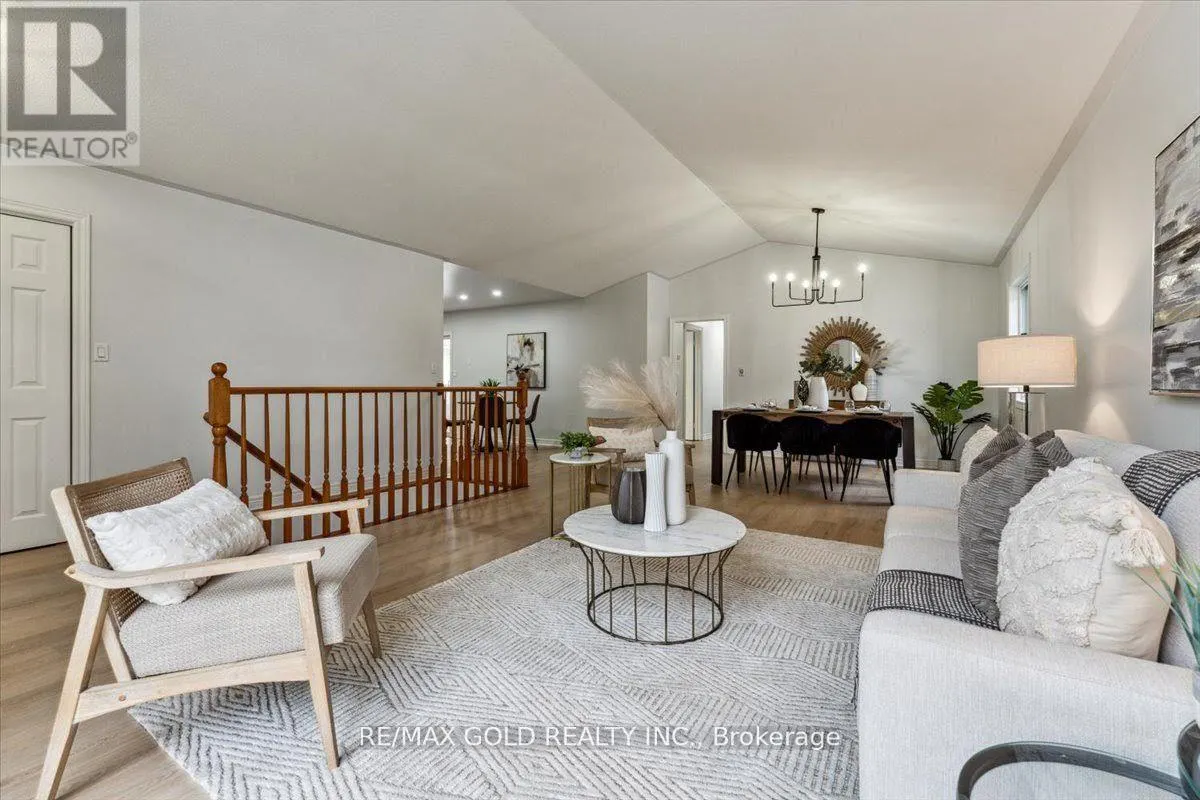 8163 HARVEST CRESCENT