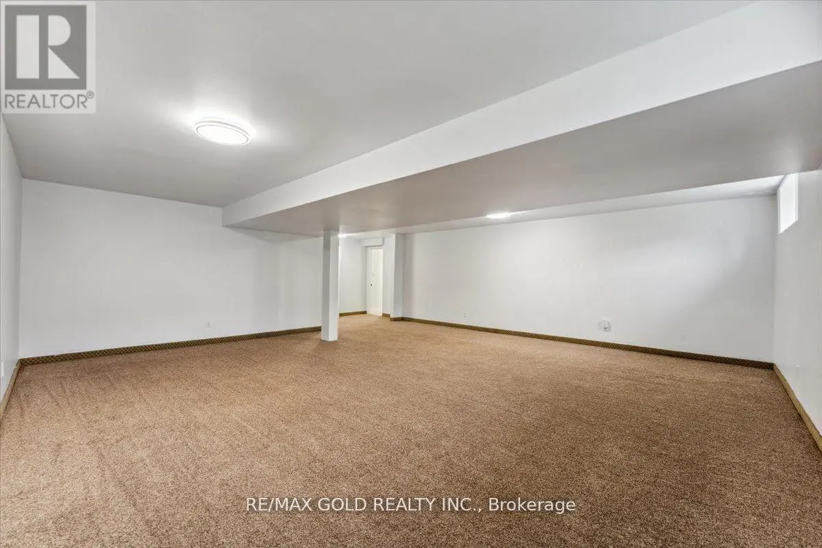 8163 HARVEST CRESCENT