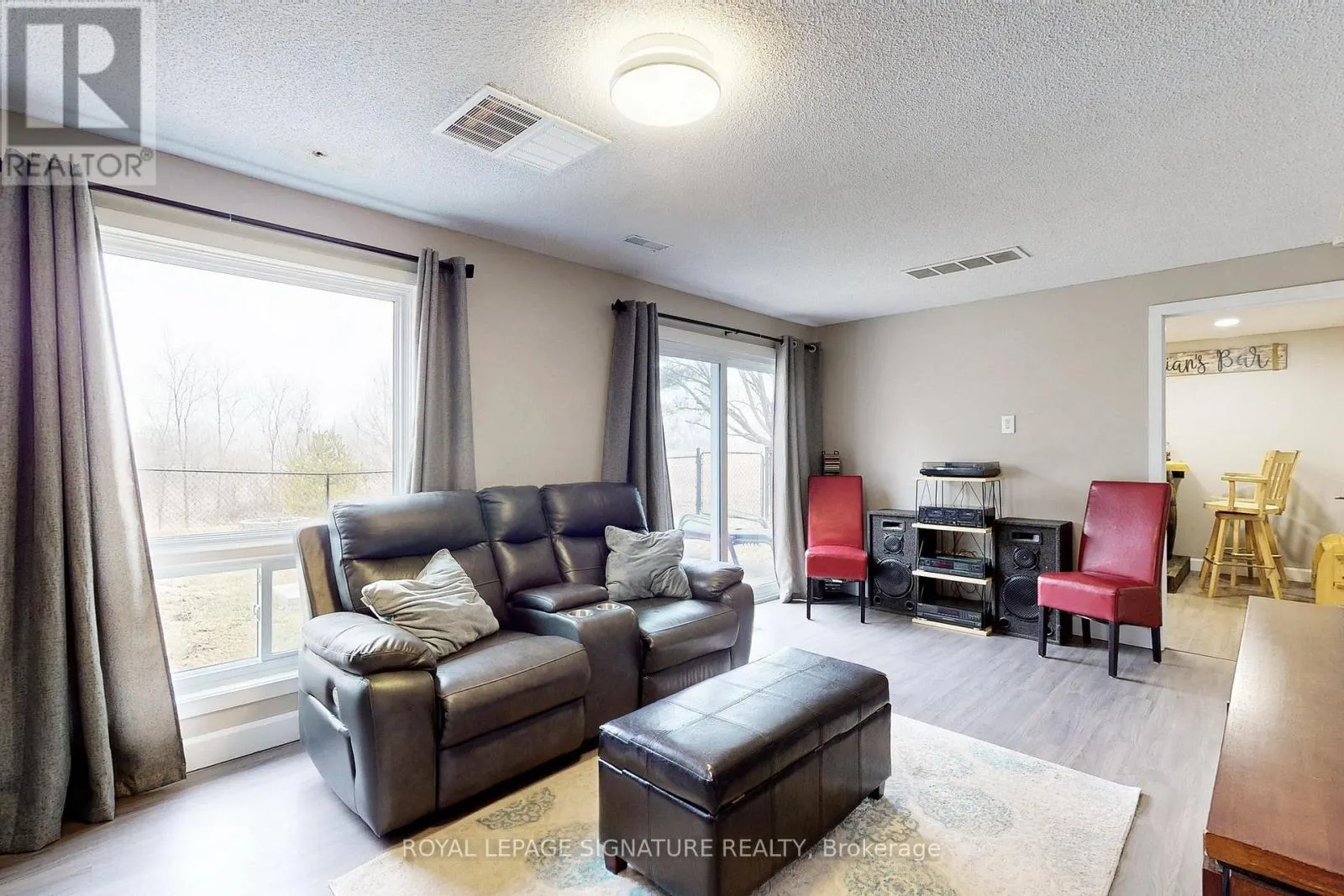58 ARANDA WAY