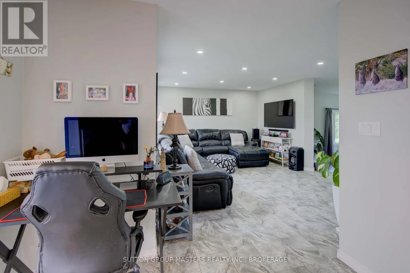 302 GREENS ROAD
