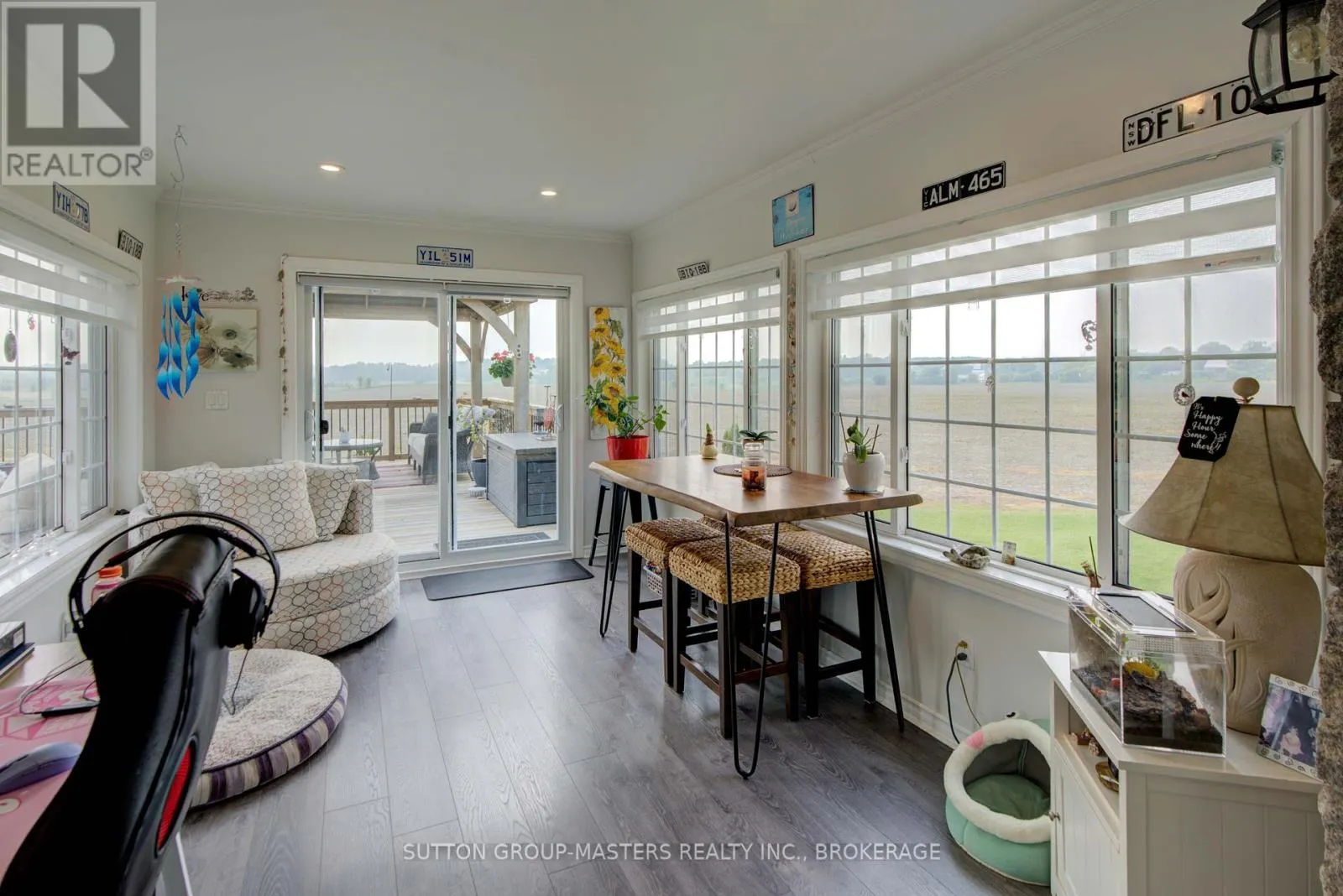 302 GREENS ROAD