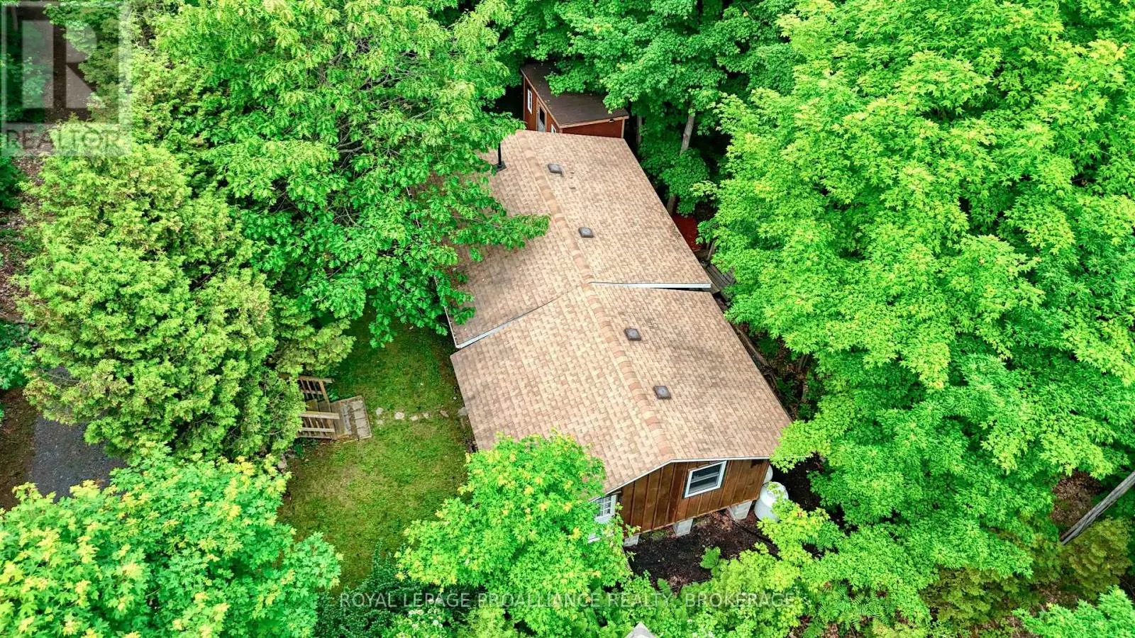102 KEEPSAKE LANE
