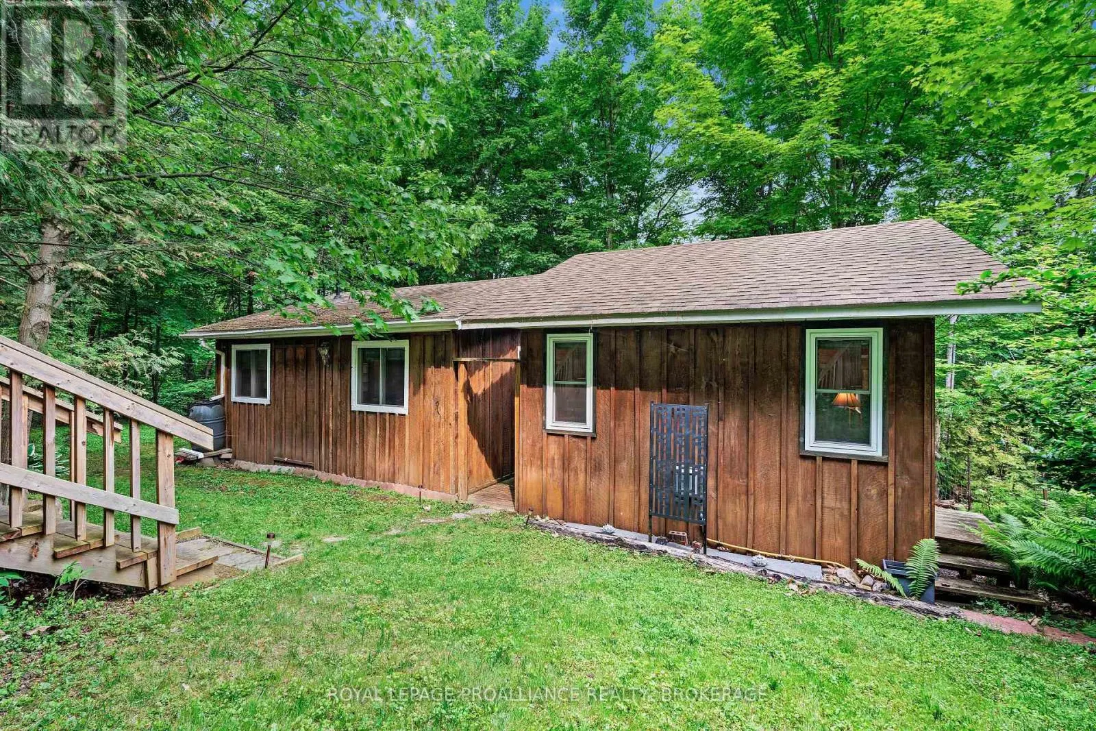 102 KEEPSAKE LANE