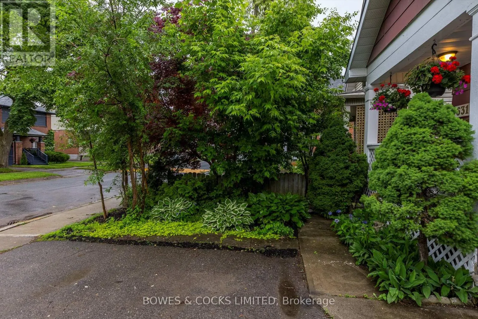 631 DOWNIE STREET
