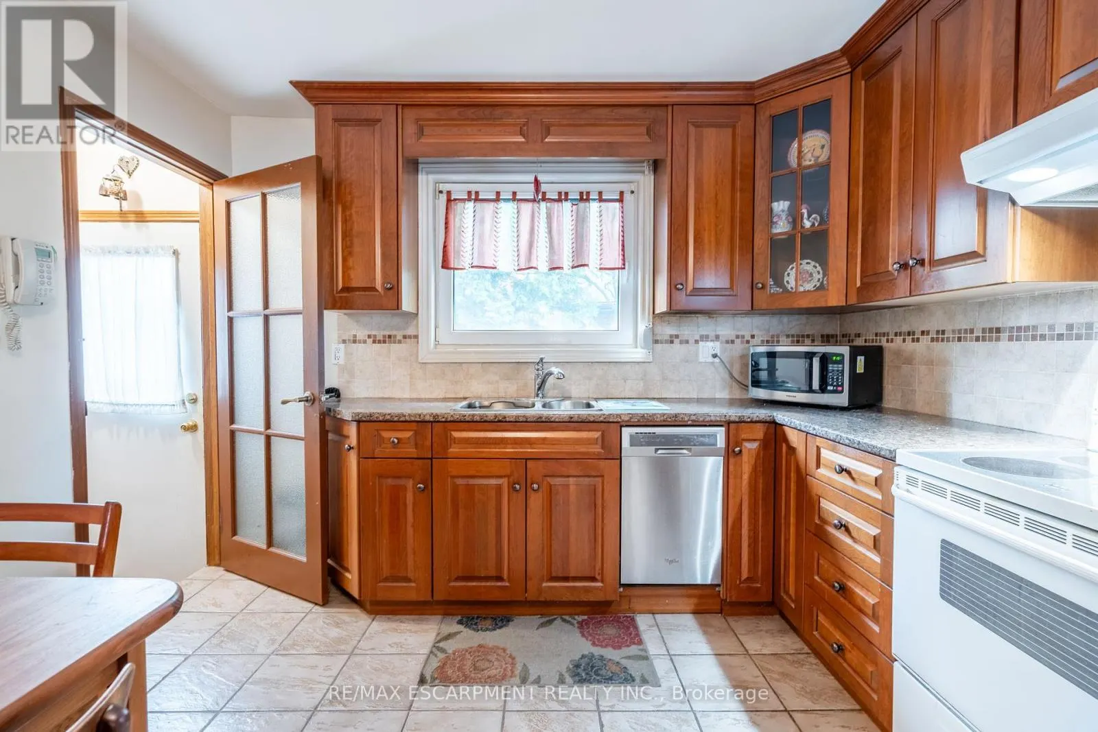 43 TRENHOLME CRESCENT