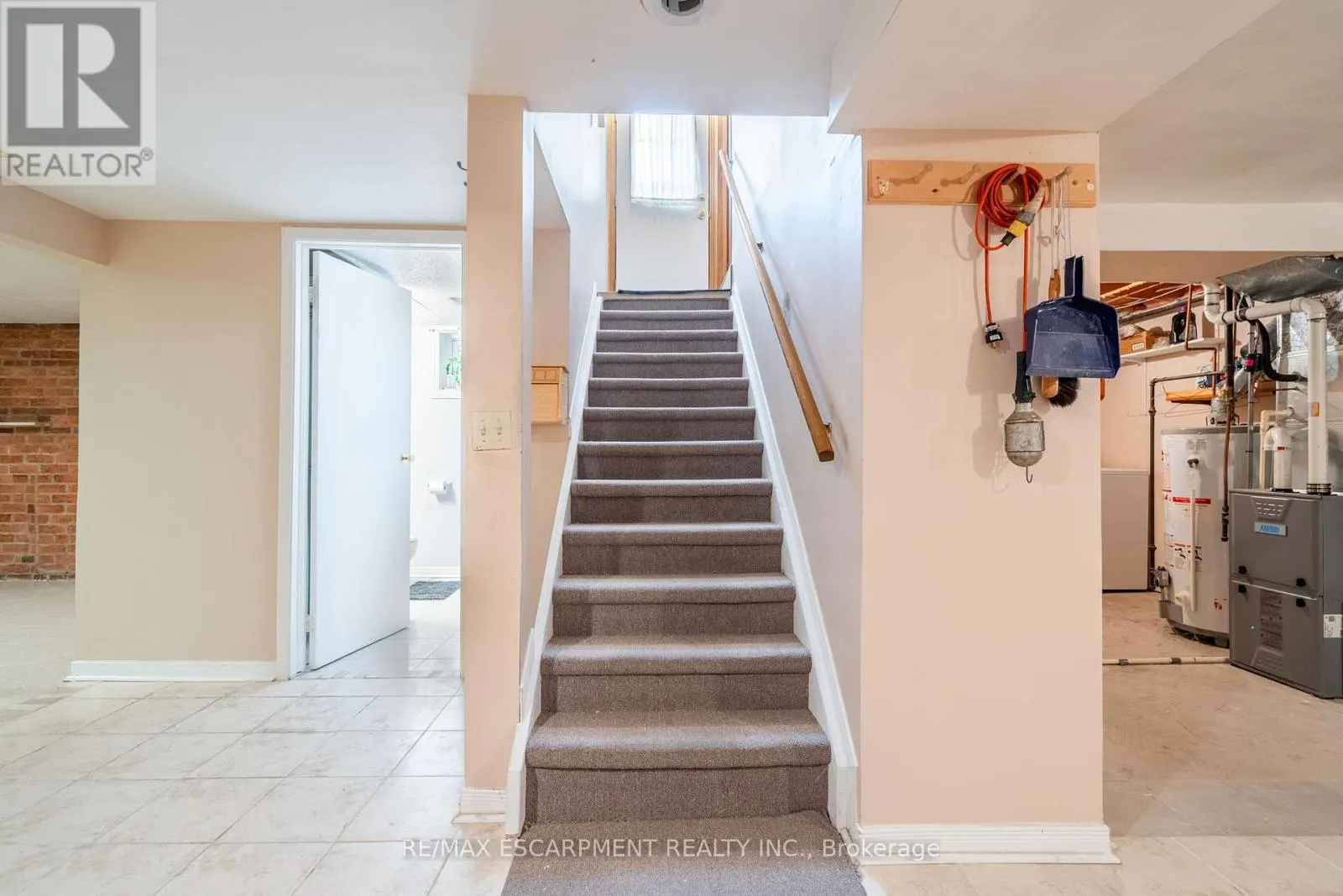 43 TRENHOLME CRESCENT