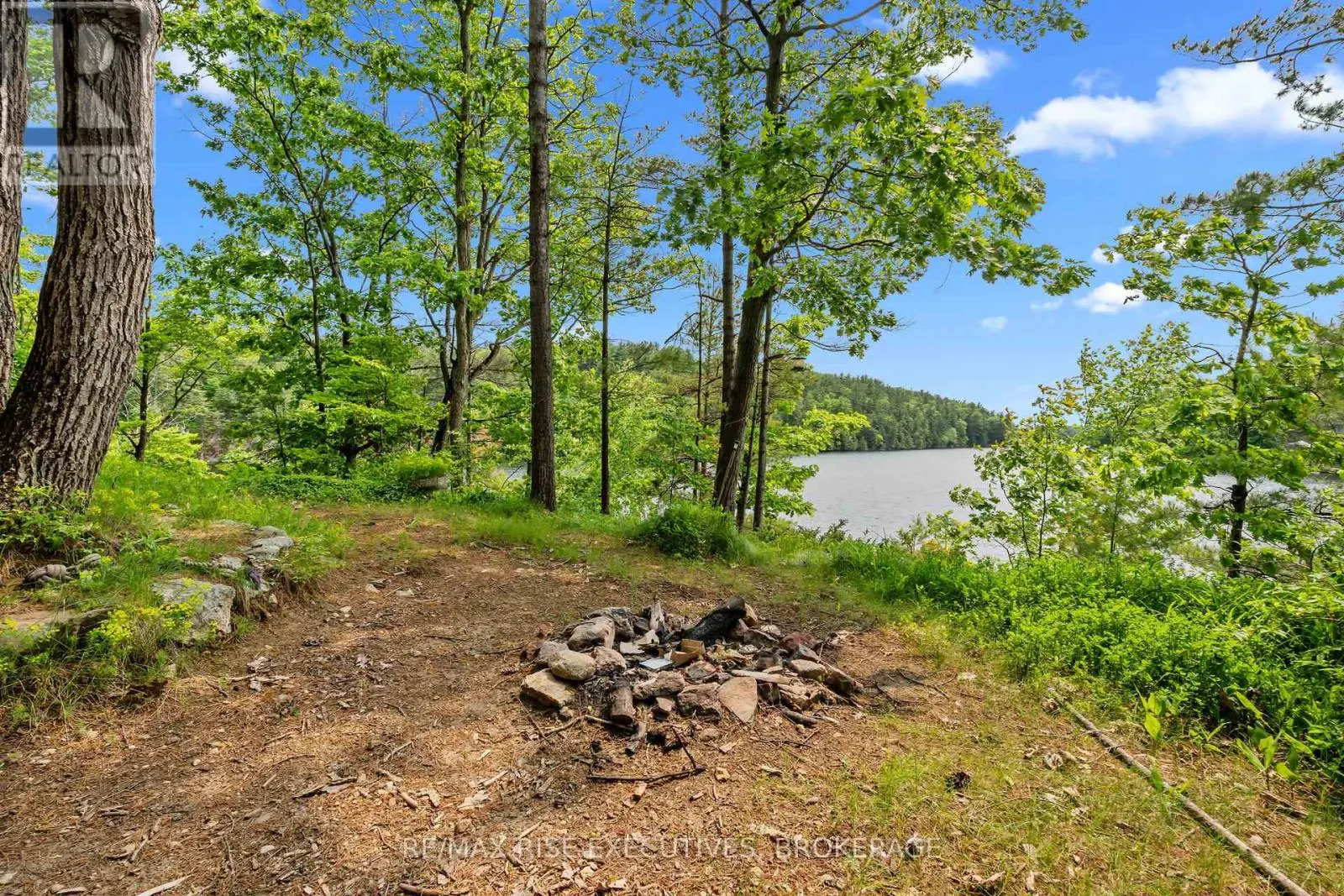 252 DEAN ISLAND ROAD