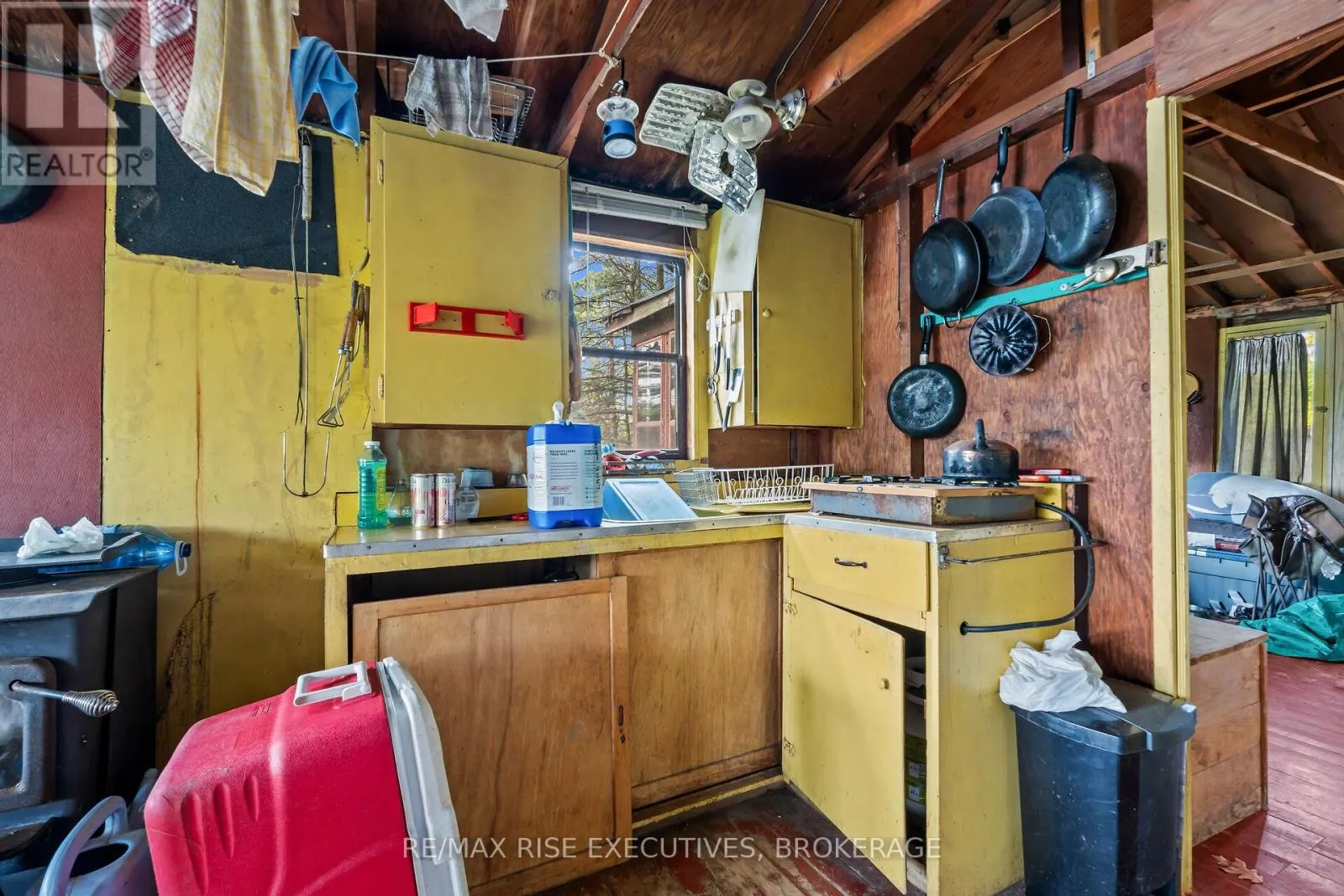 252 DEAN ISLAND ROAD