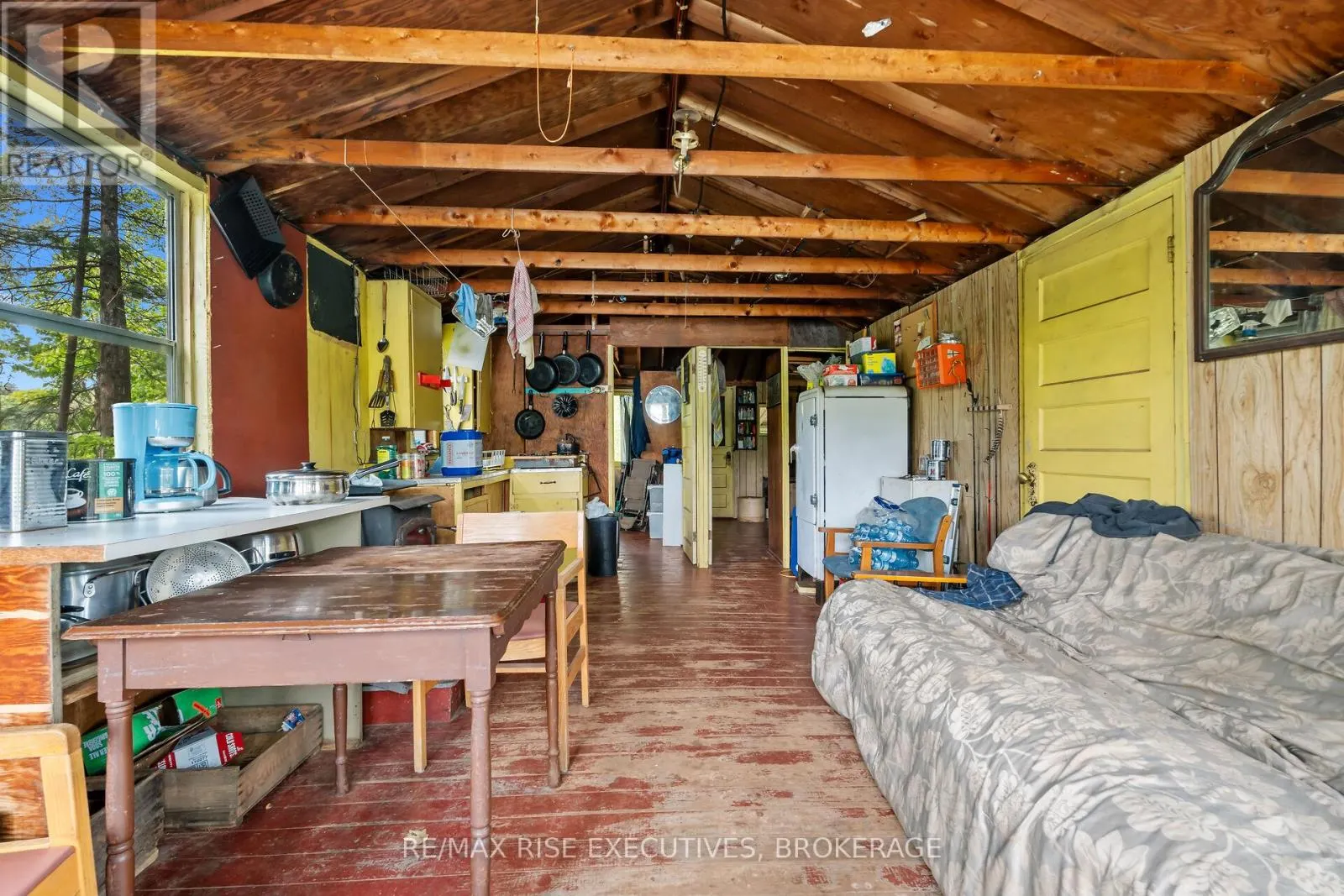 252 DEAN ISLAND ROAD