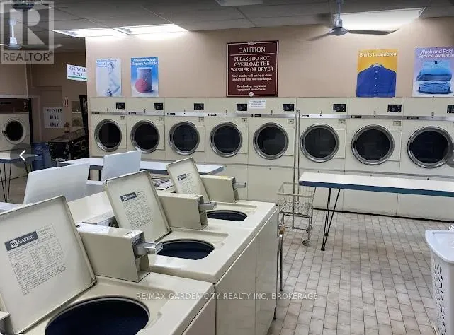 UNIT B - 230 MAIN STREET W, #Unit B