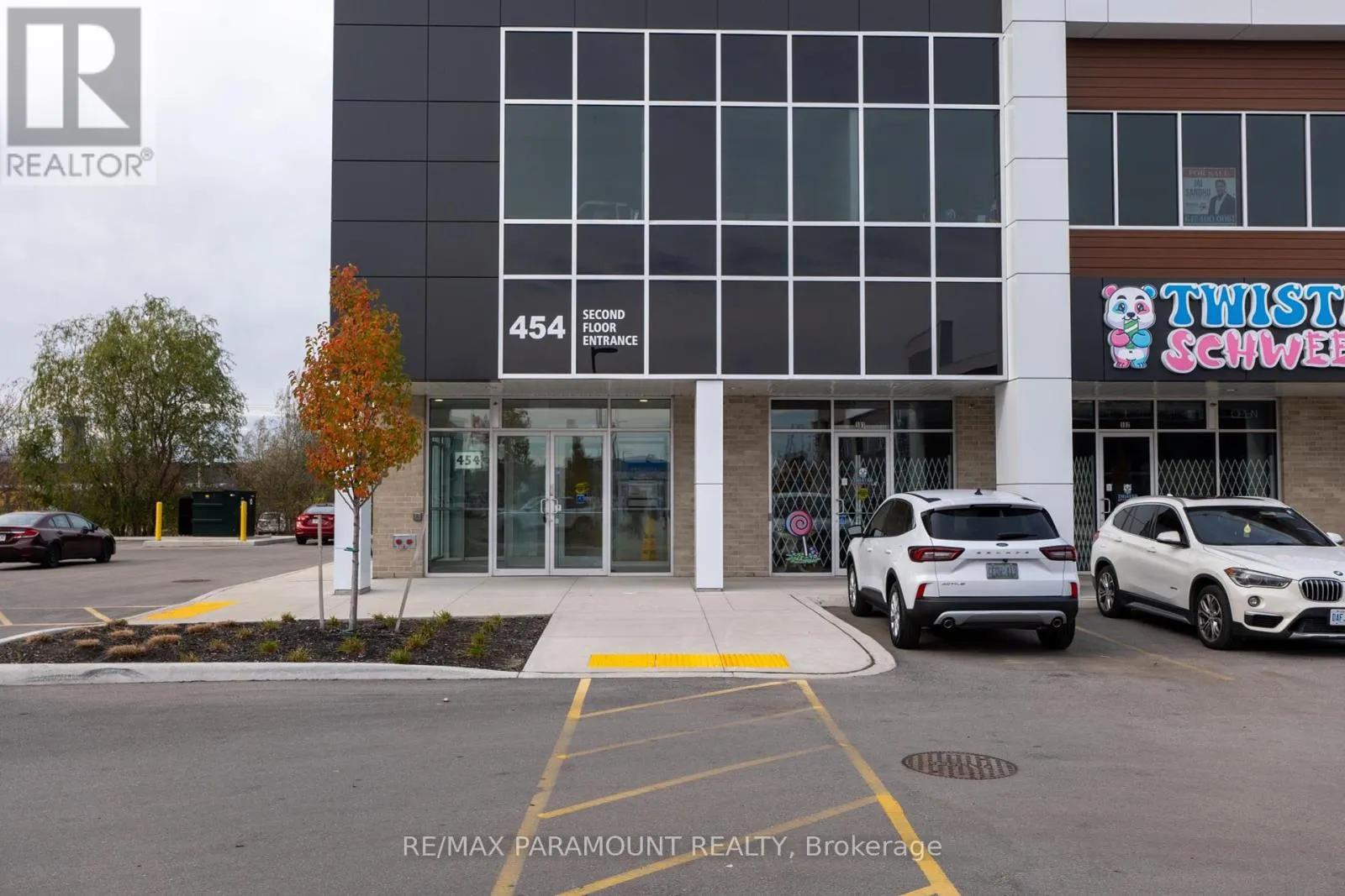 208 - 454 HESPELER ROAD