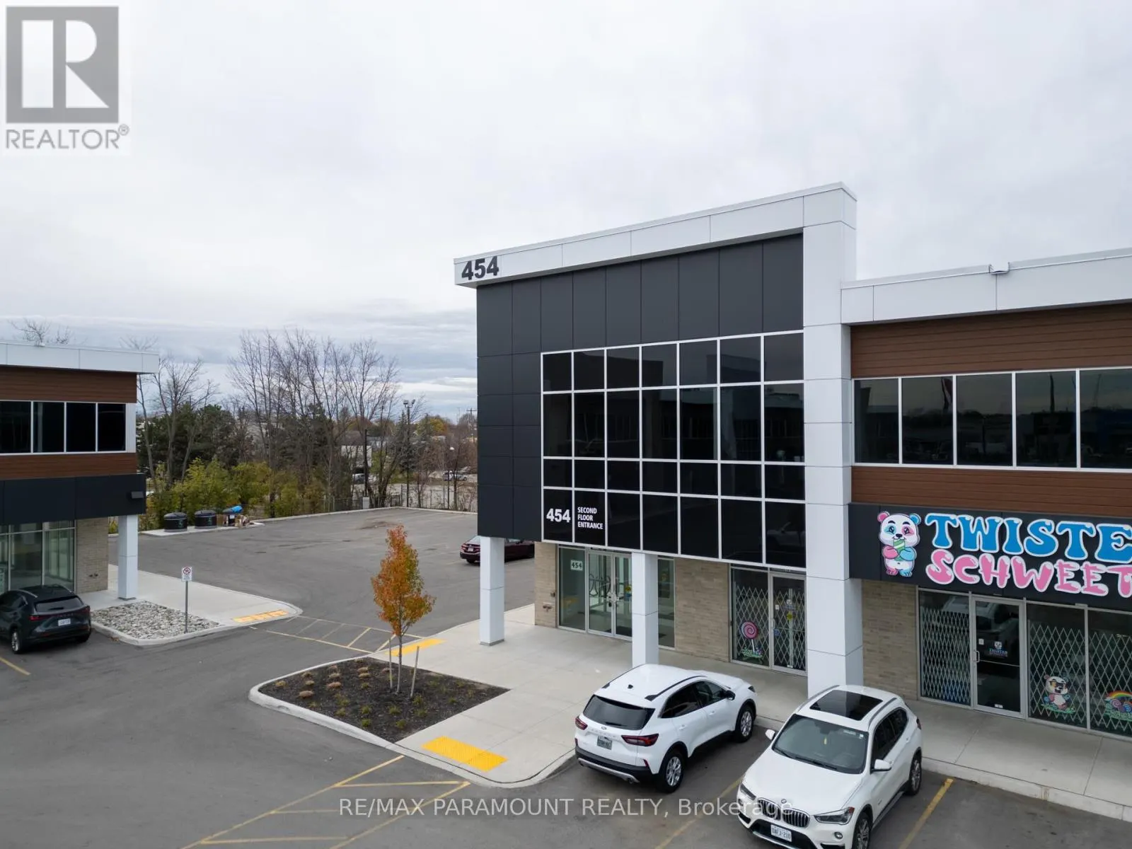208 - 454 HESPELER ROAD