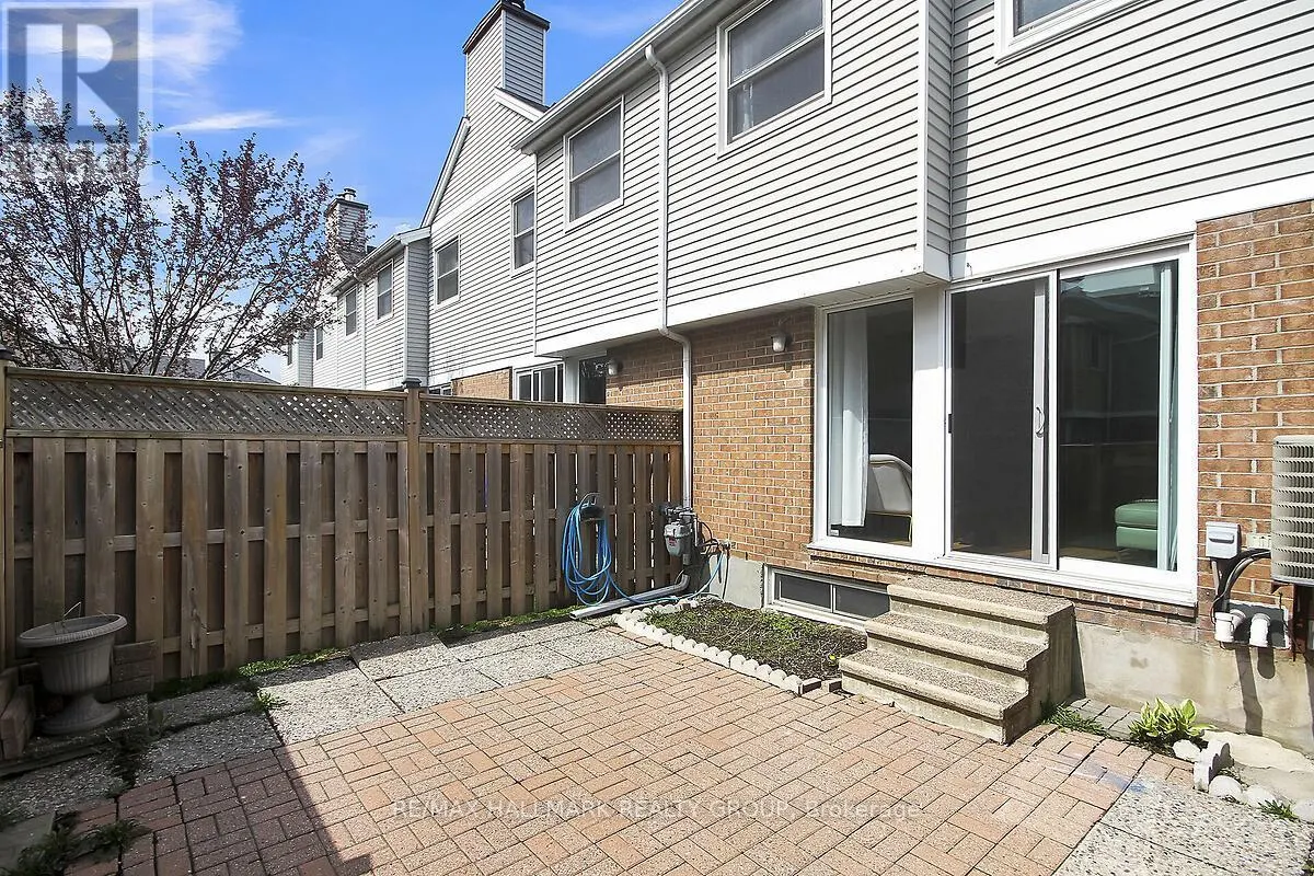 20 BENTBROOK CRESCENT