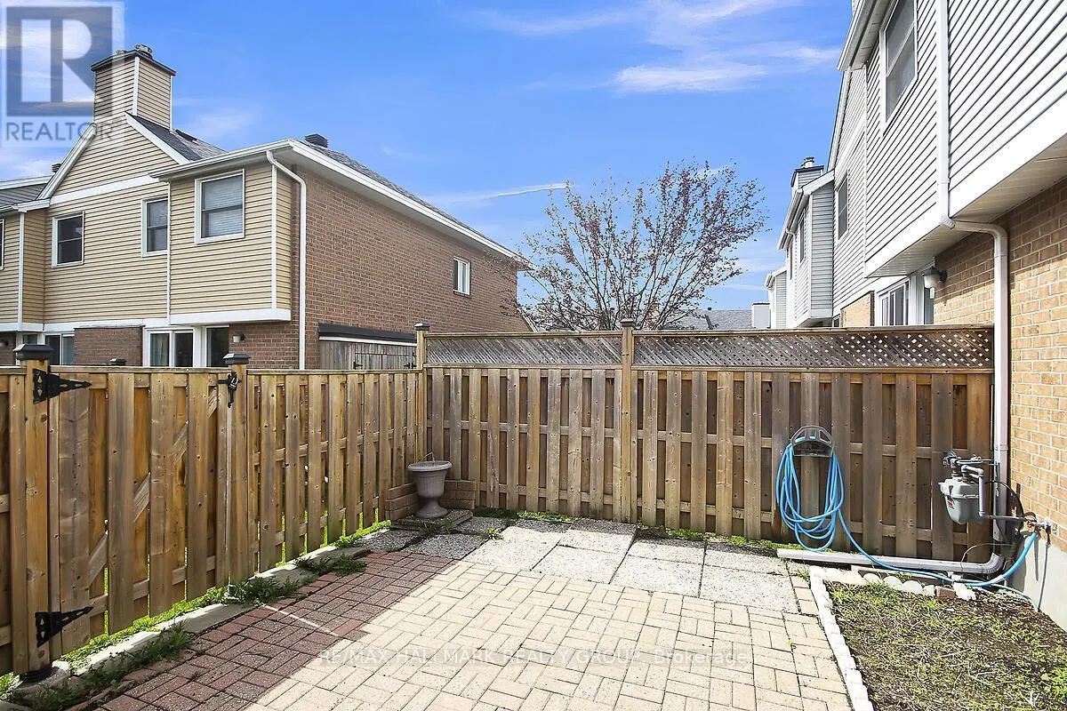 20 BENTBROOK CRESCENT