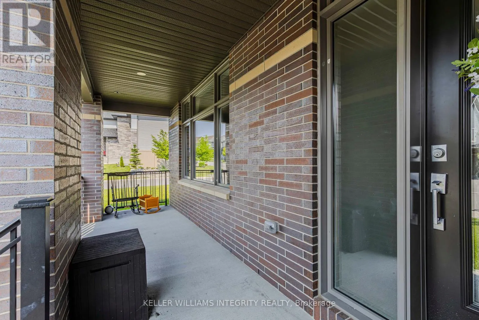 131 ESCARPMENT CRESCENT