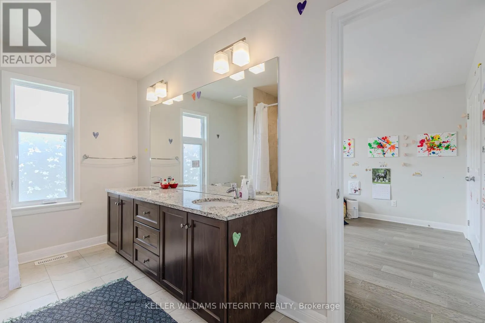 131 ESCARPMENT CRESCENT