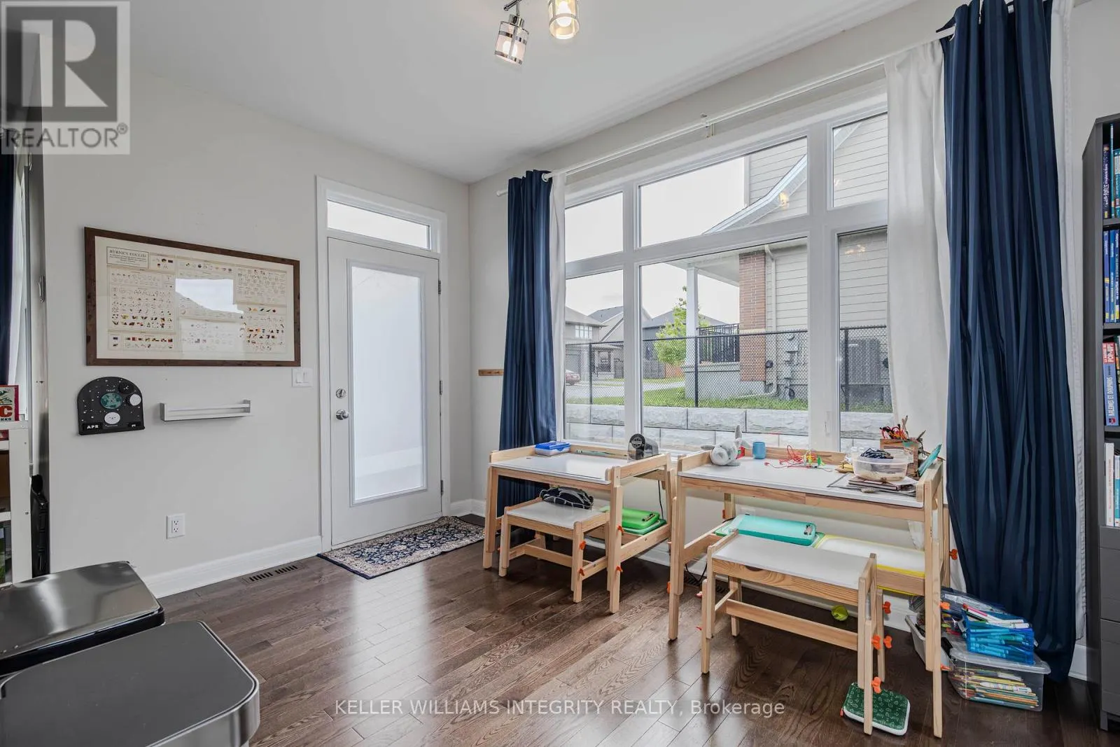 131 ESCARPMENT CRESCENT