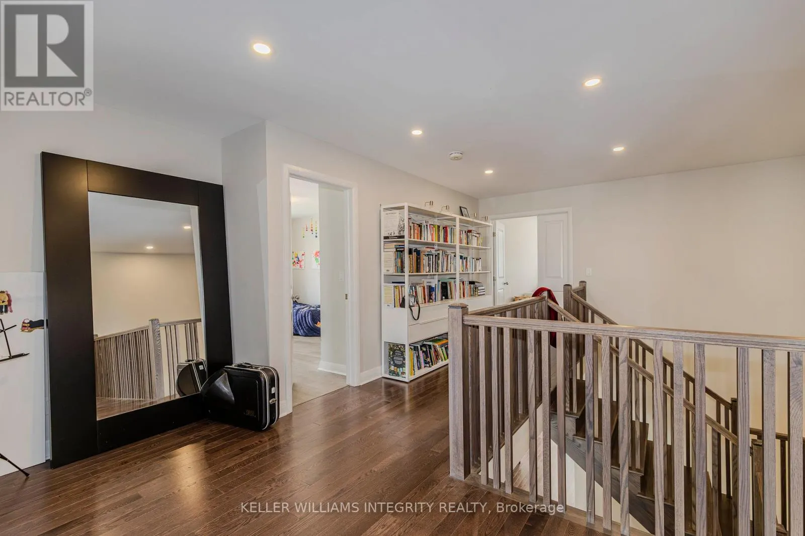 131 ESCARPMENT CRESCENT