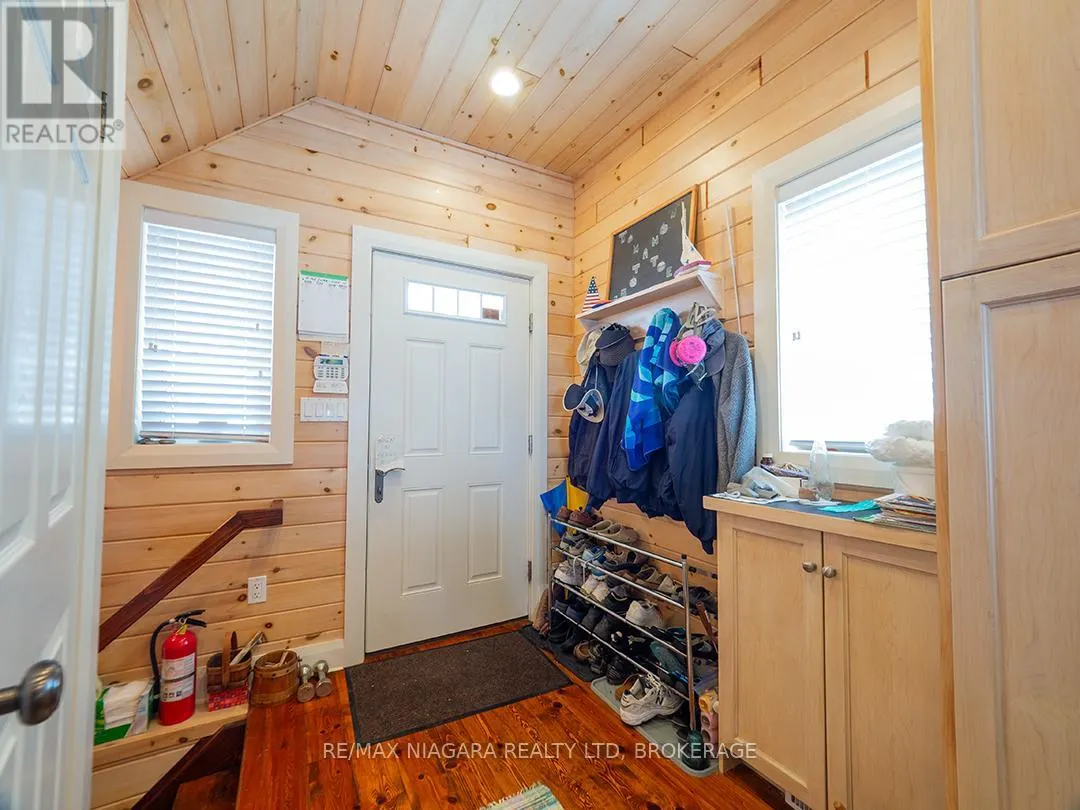 12895 OLD LAKESHORE ROAD W