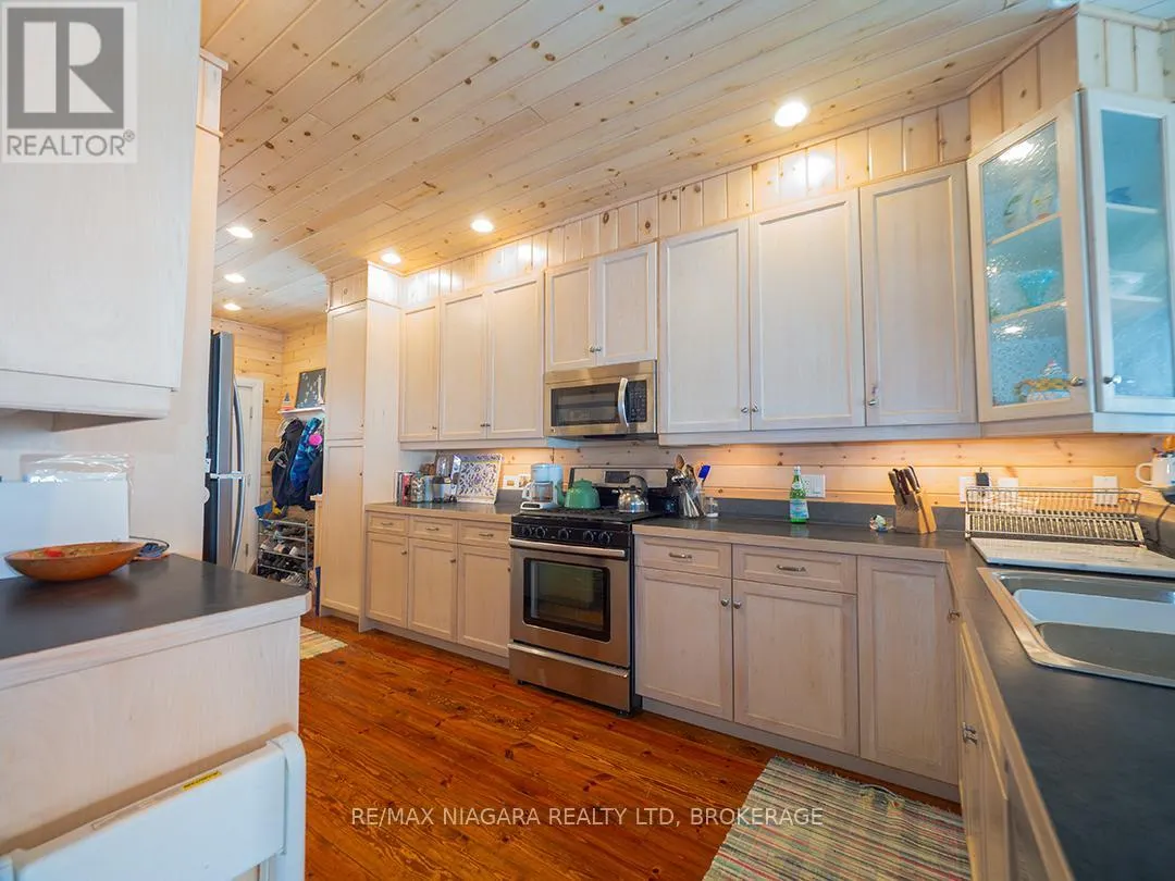 12895 OLD LAKESHORE ROAD W