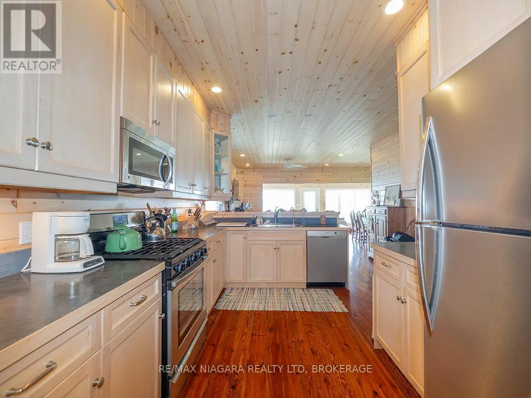 12895 OLD LAKESHORE ROAD W