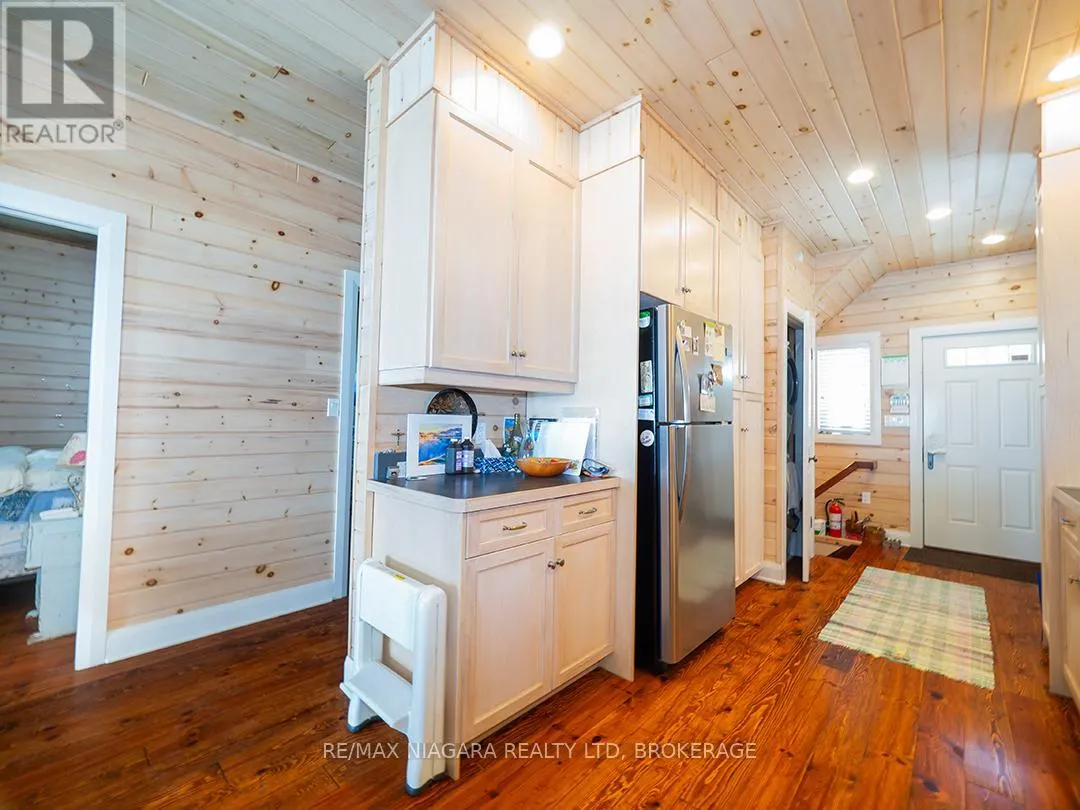 12895 OLD LAKESHORE ROAD W