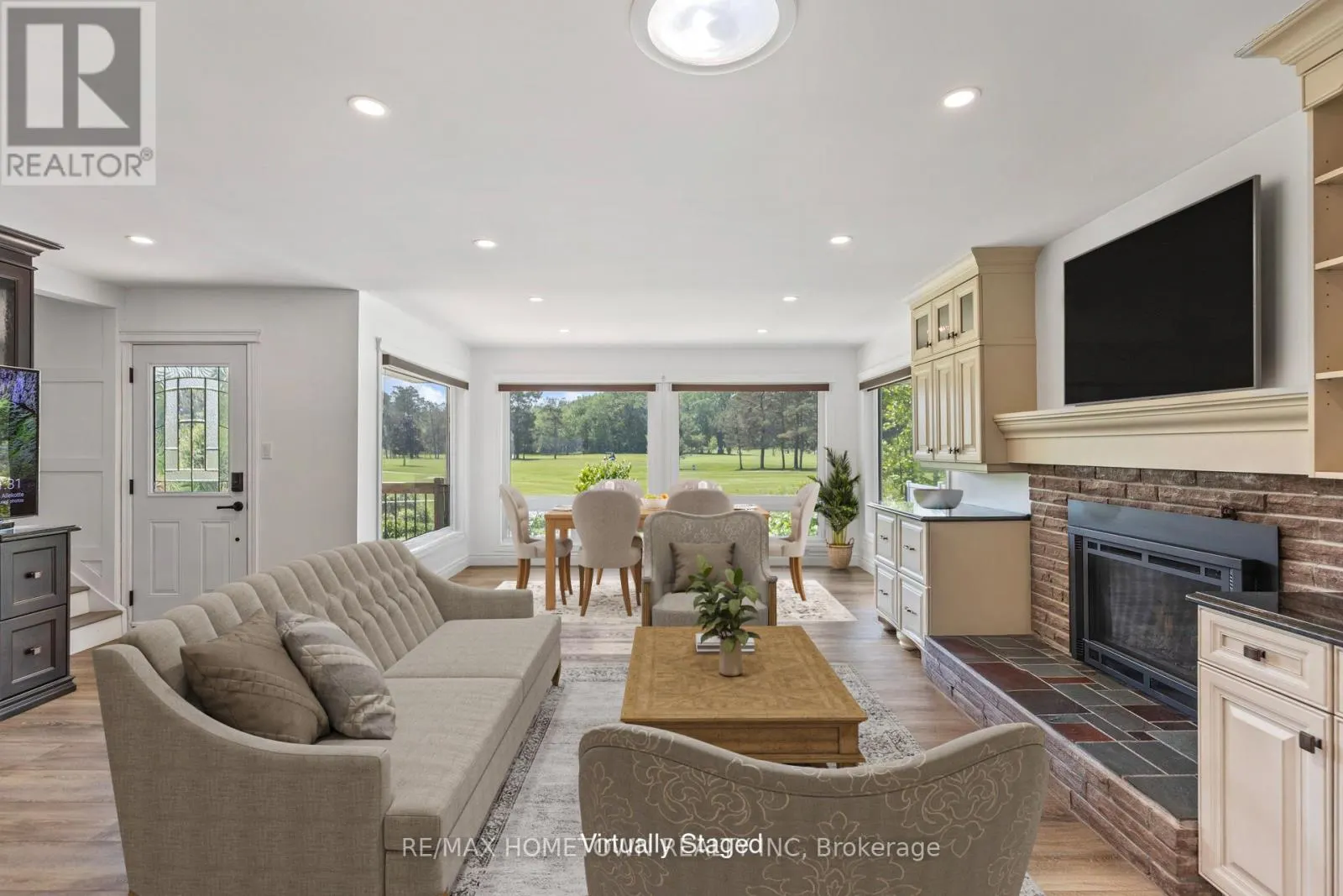 49 FAIRWAY CRESCENT