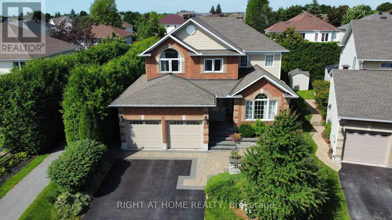 31 FORILLON CRESCENT